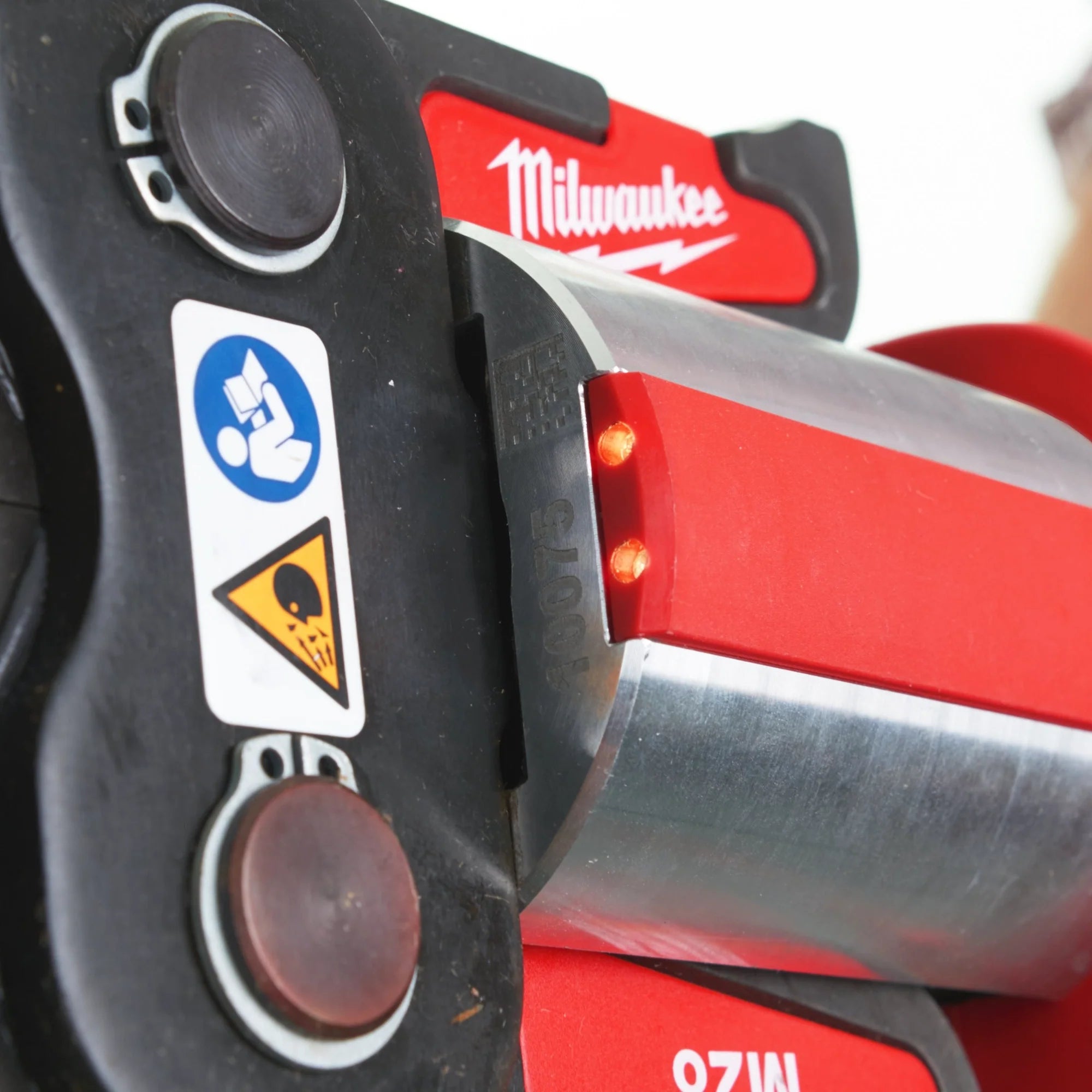 Milwaukee M18 BLHPT-202C SET 18V 2Ah Presse