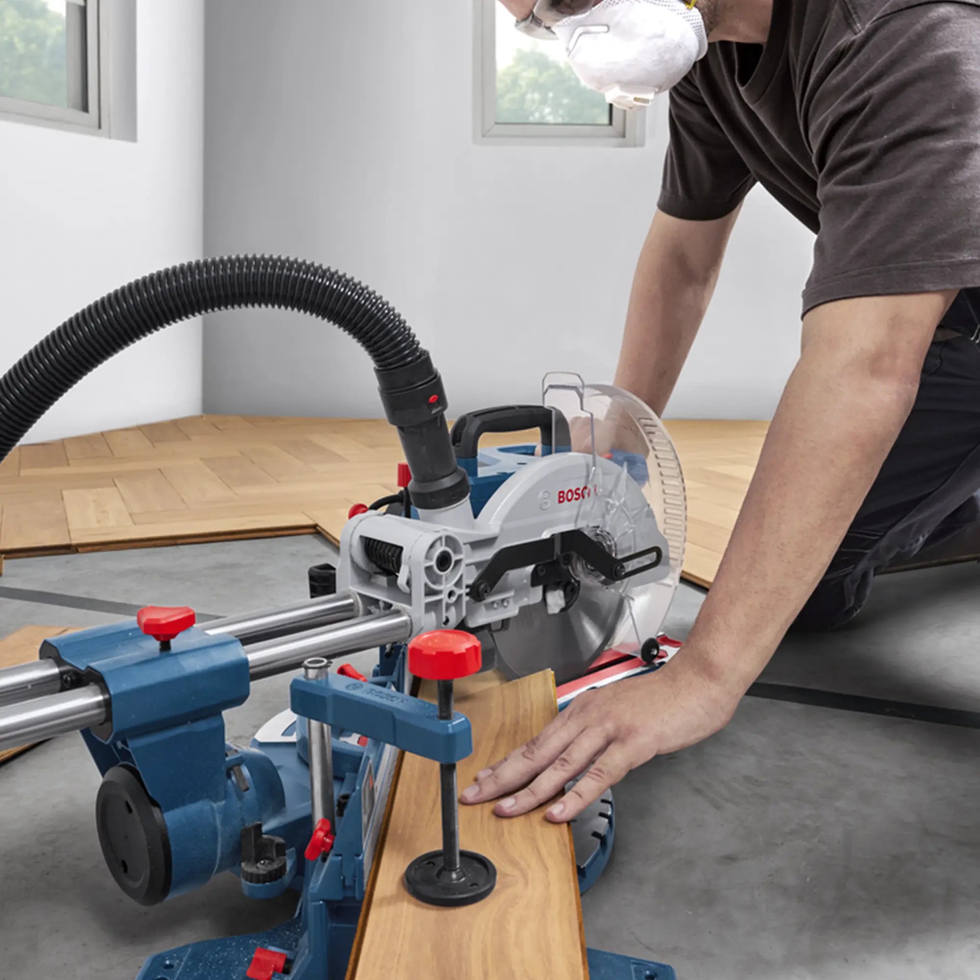 Radial-Gehrungssäge Bosch GCM305-216S PRO