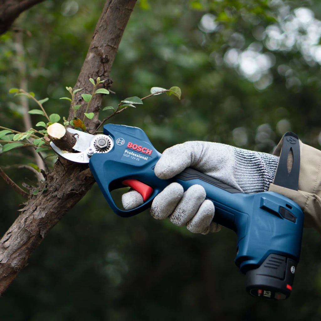 Gartenschere Bosch GGP 12V-25 3Ah