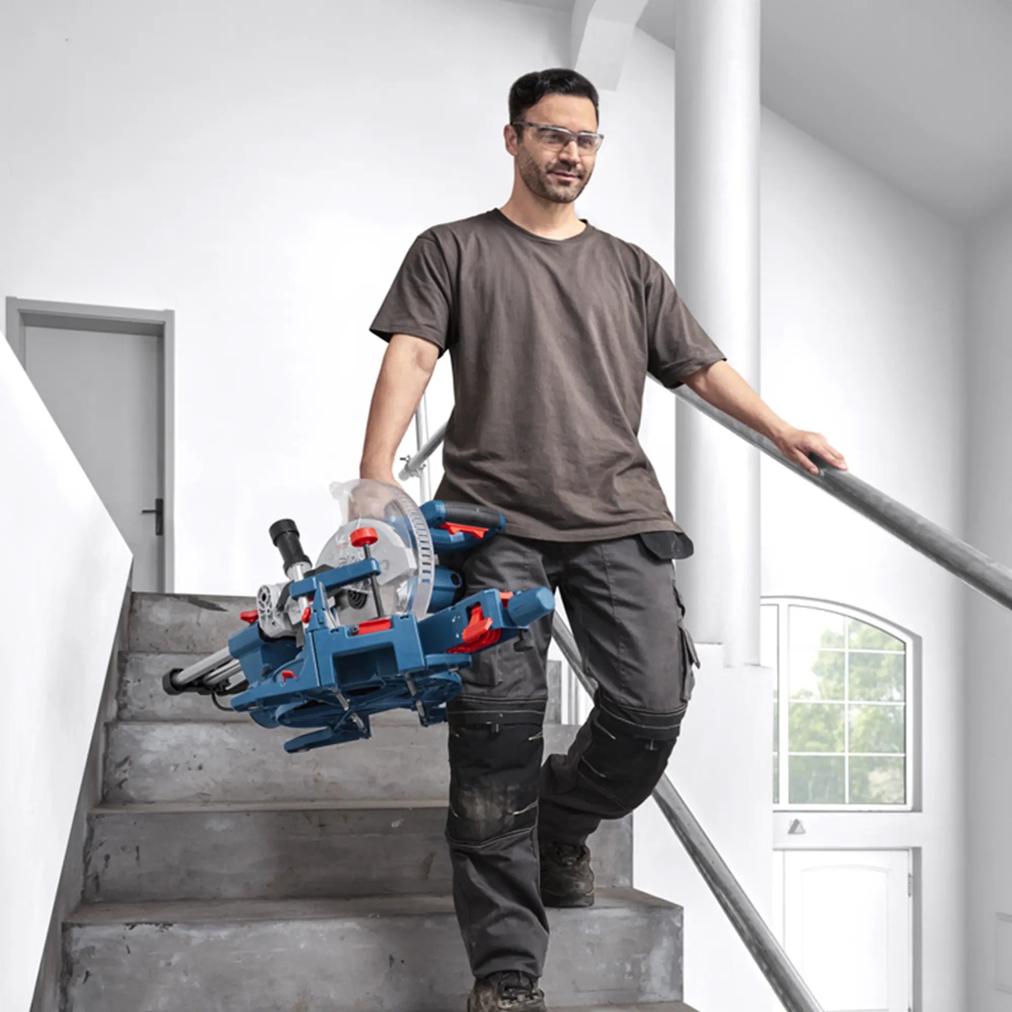 Radial-Gehrungssäge Bosch GCM305-216S PRO