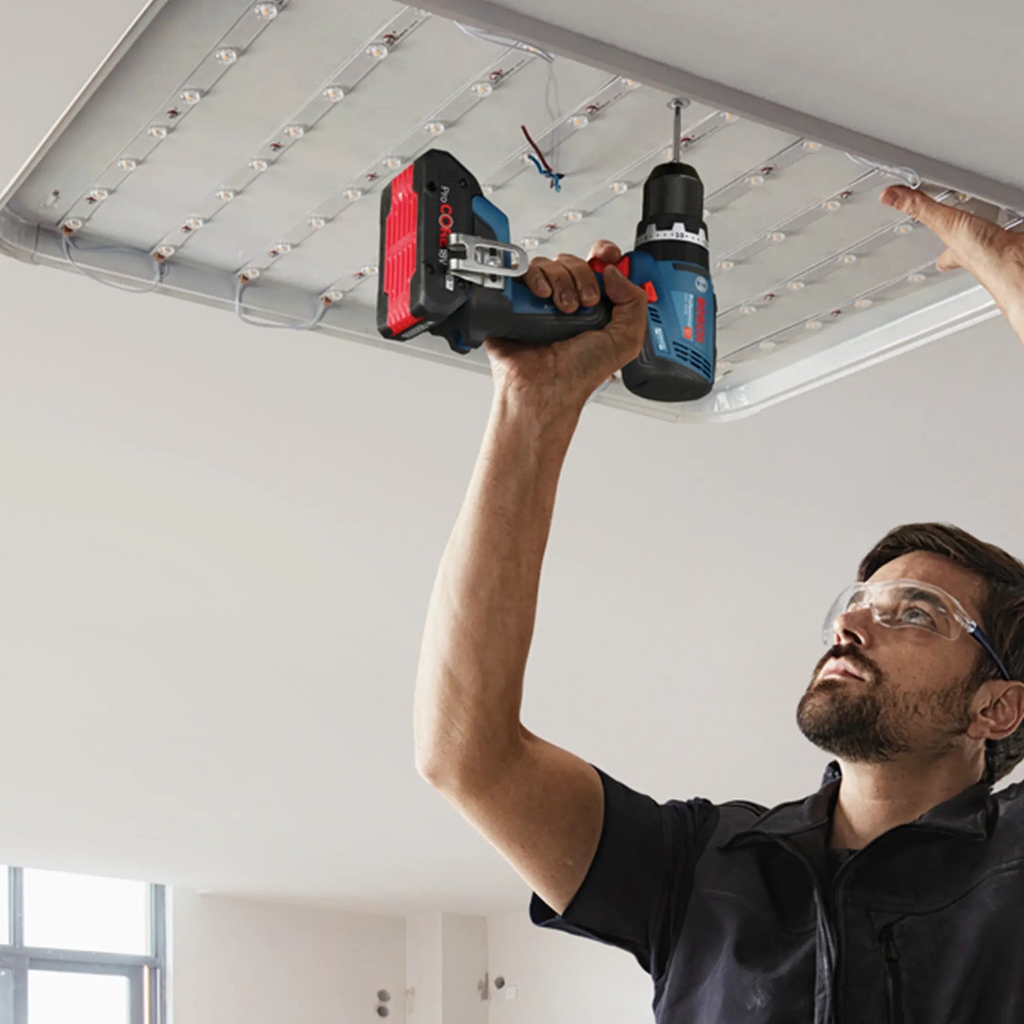Kombi-Set Bosch GSB 18V-65 + GWS 18V-8 18V 4Ah