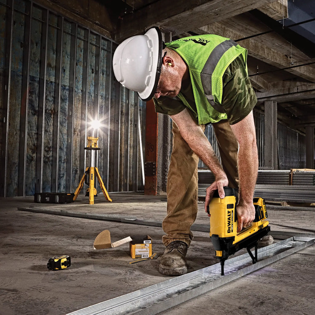 Gasnagler Dewalt DGN845D1-QW 18V 5Ah