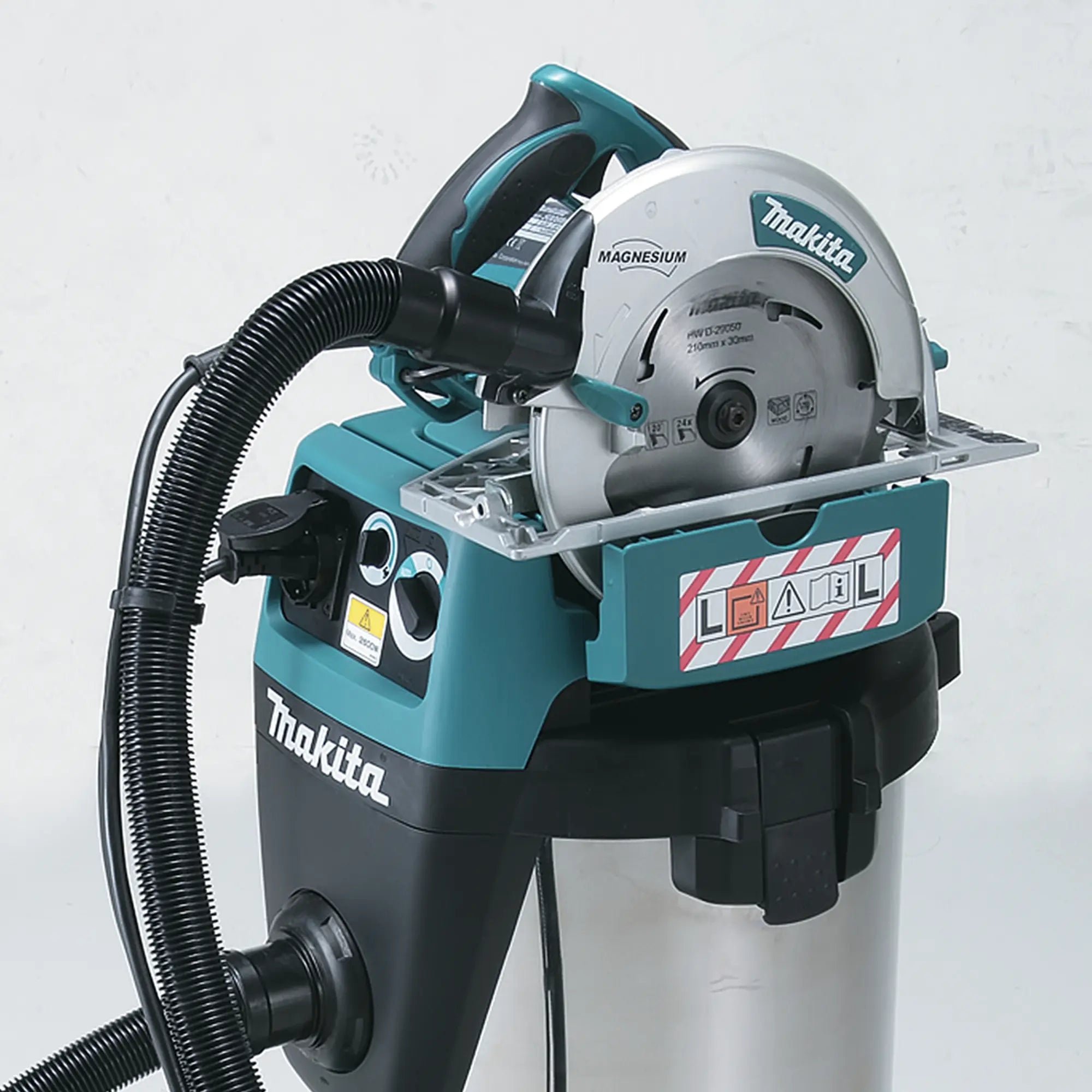 Bodenstaubsauger Makita VC3210LX1 1050W