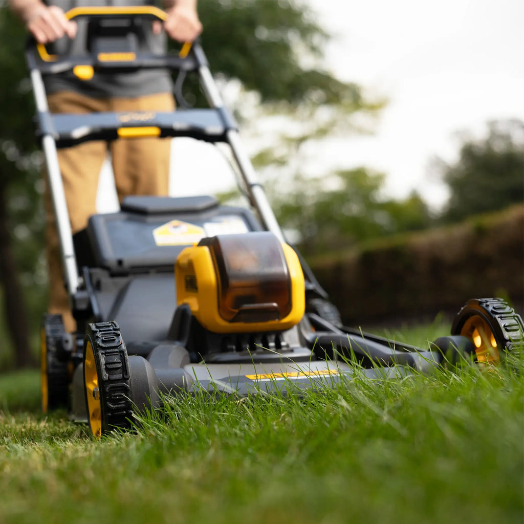 Schieberasenmäher Dewalt DCK500PX2K-IT 54V 9Ah