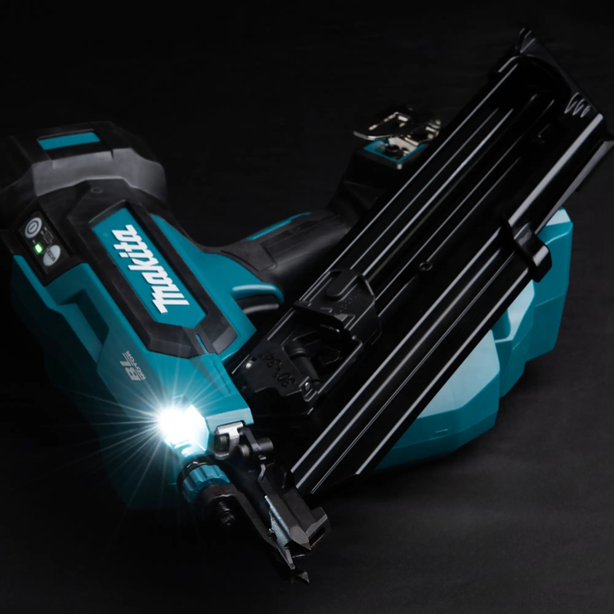 Druckluftnagler Makita DBN900ZK 18 V