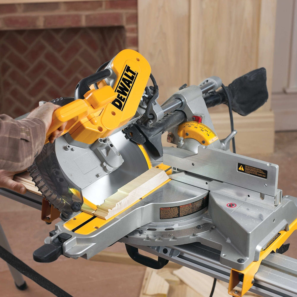 Gehrungssäge Dewalt DWS780-QS 305mm 1675W