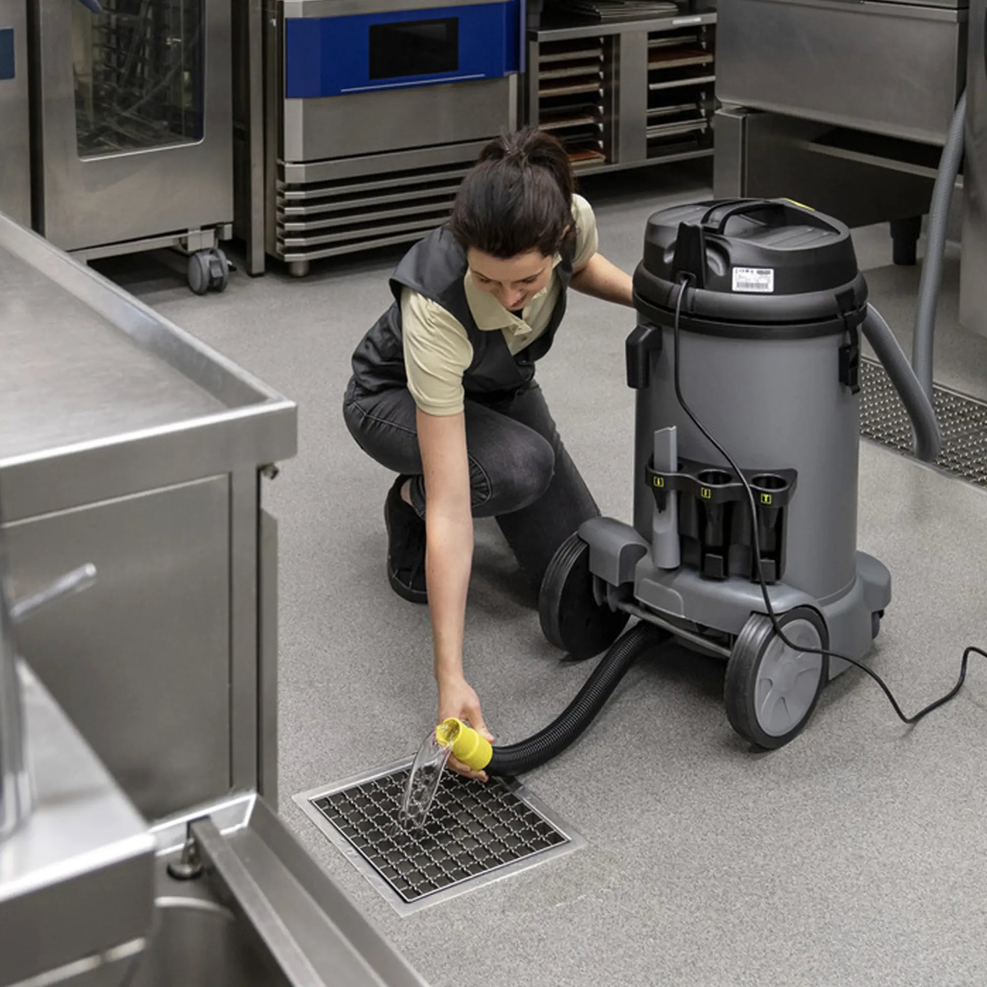 Karcher NT 48/1 1380W Fest-Flüssig-Staubsauger