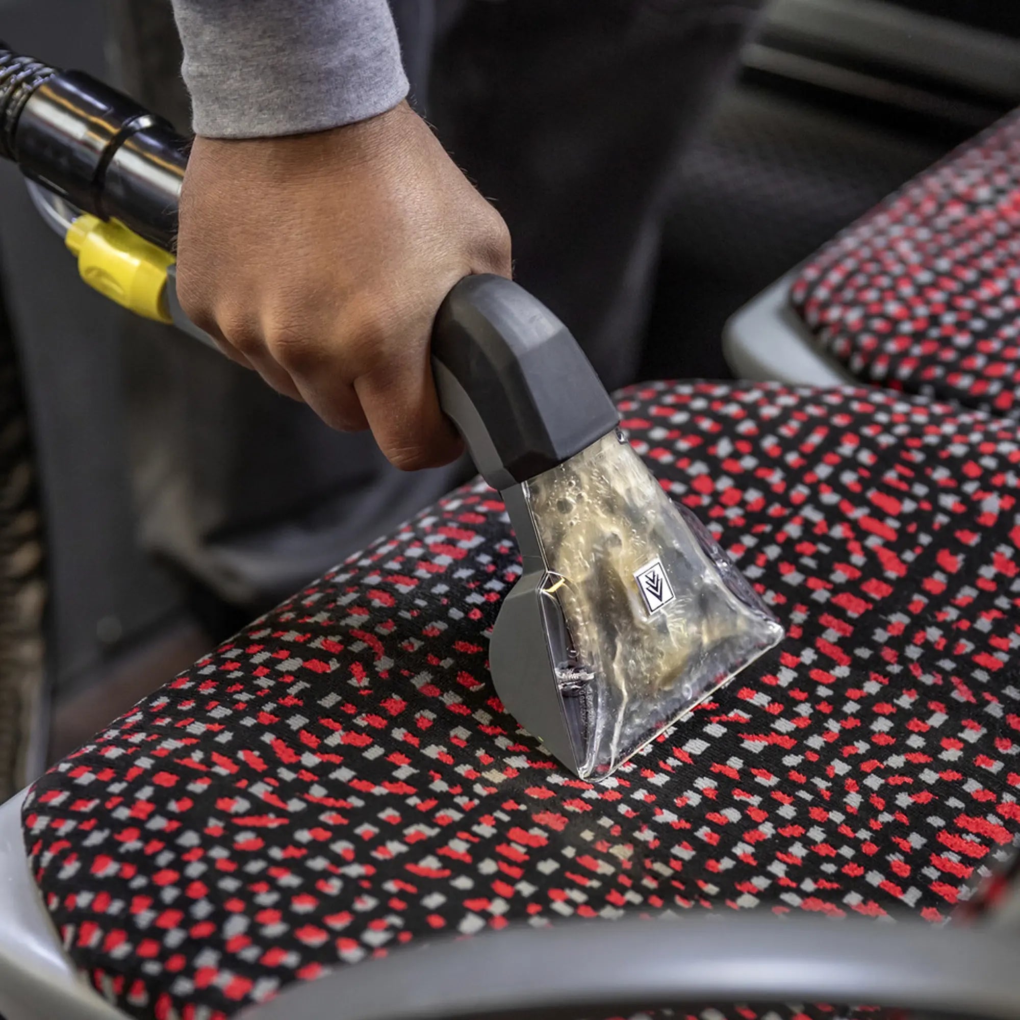 Karcher Puzzi 8/1 Absaugspray
