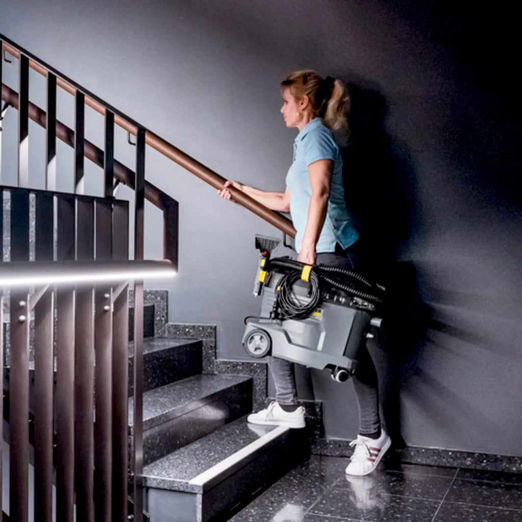 Karcher Puzzi 8/1 Absaugspray