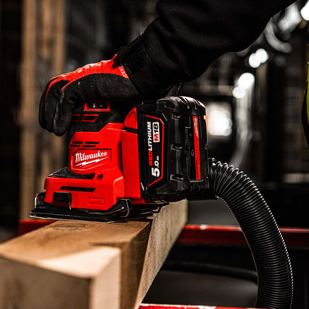 Sander Milwaukee M18 BQSS-502B 18V 5Ah