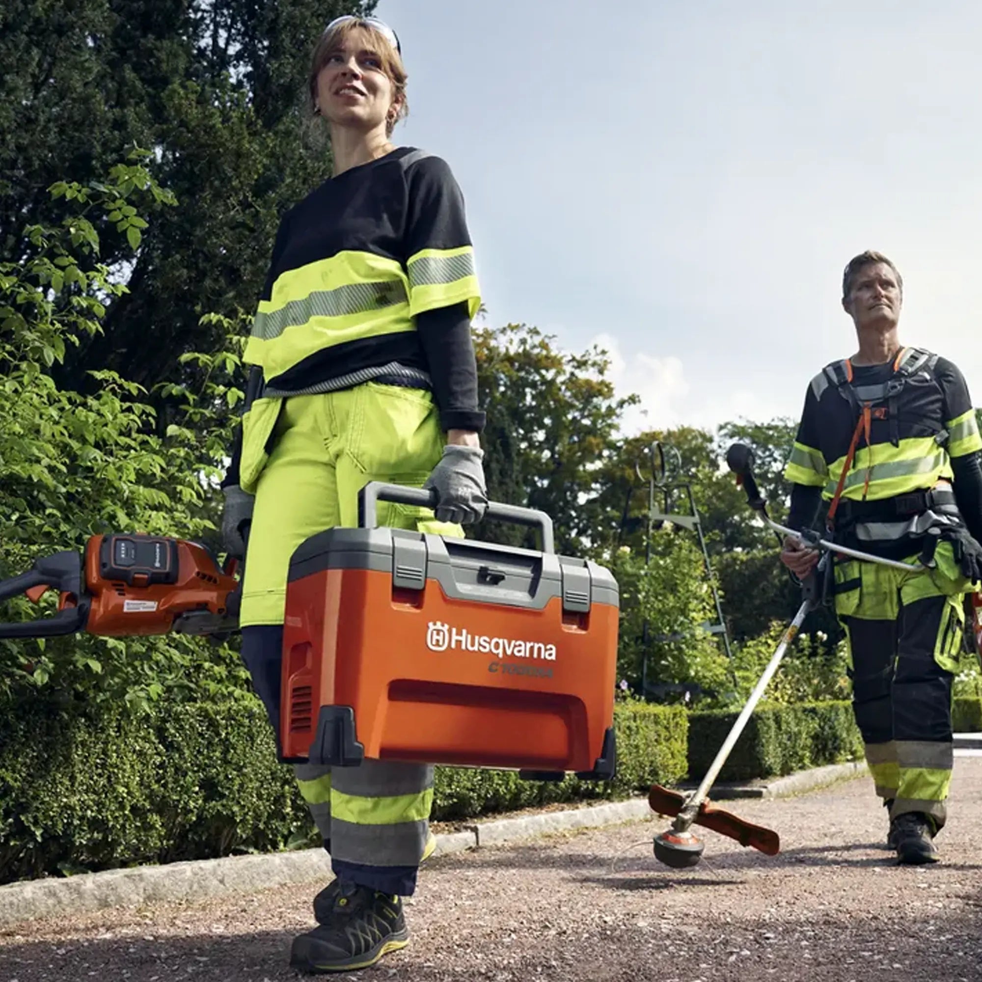 Ladegerät Husqvarna 40-C1000X4