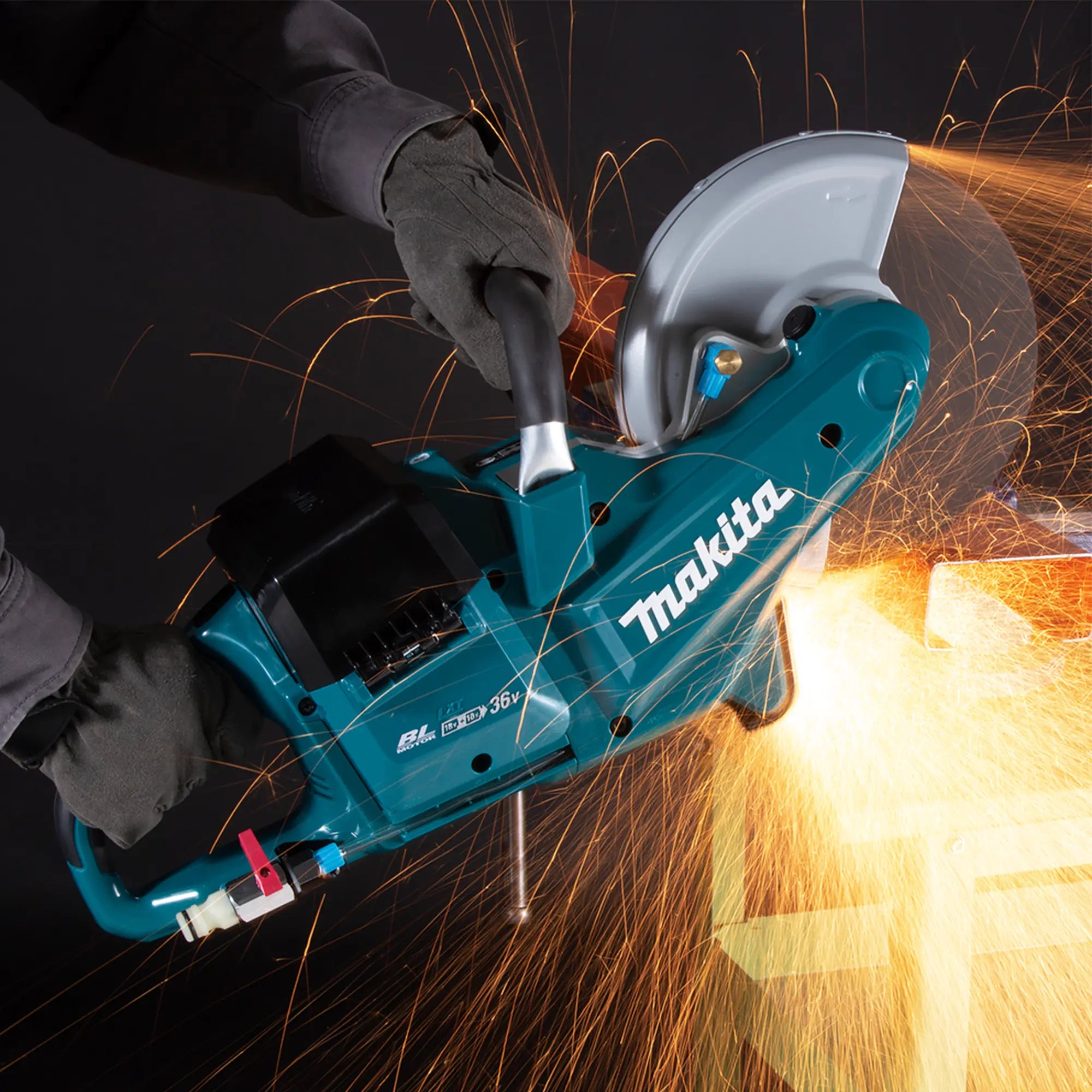 Schneidemaschine Makita DCE090ZX1 18V x 2