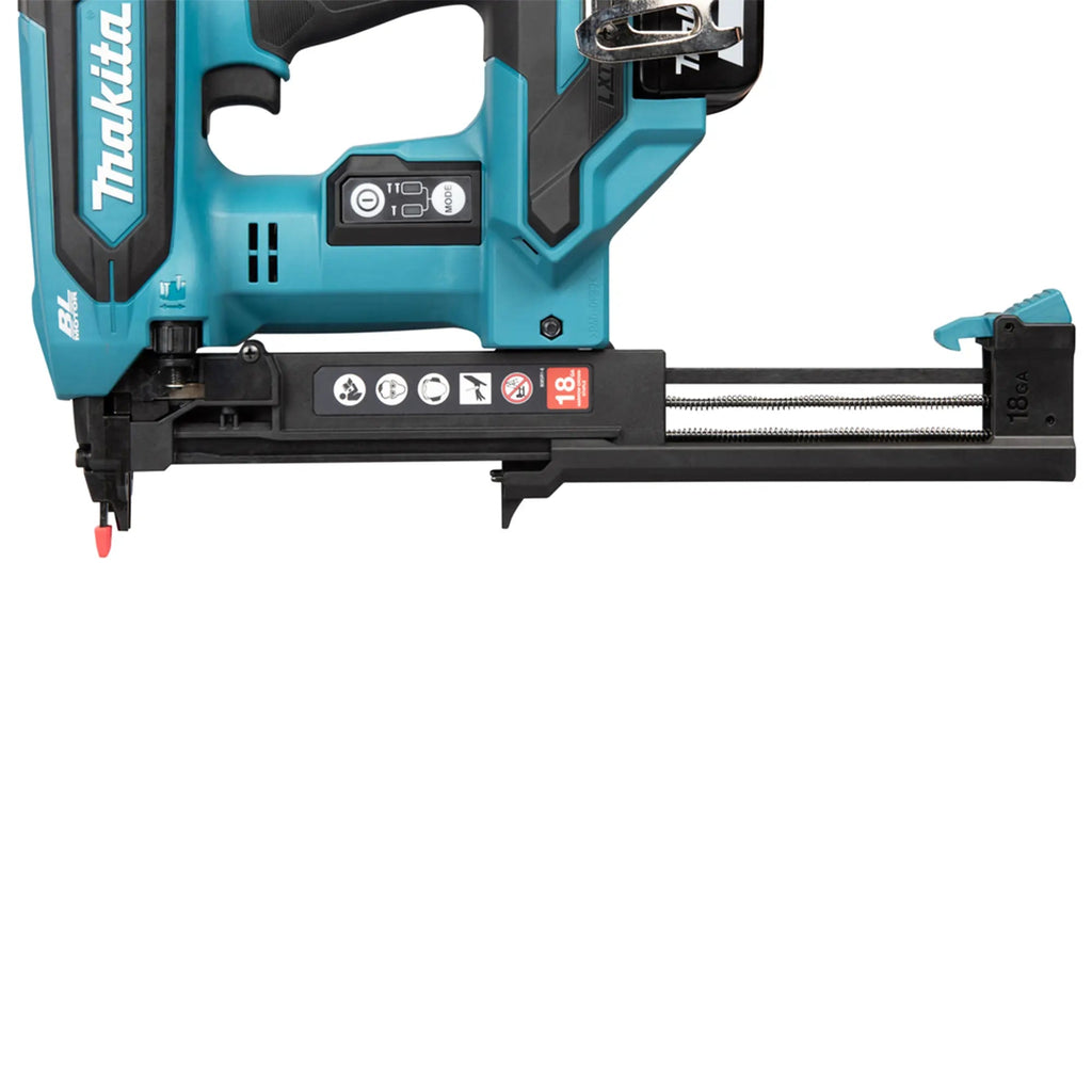 Hefter Makita DST630ZJ 18V