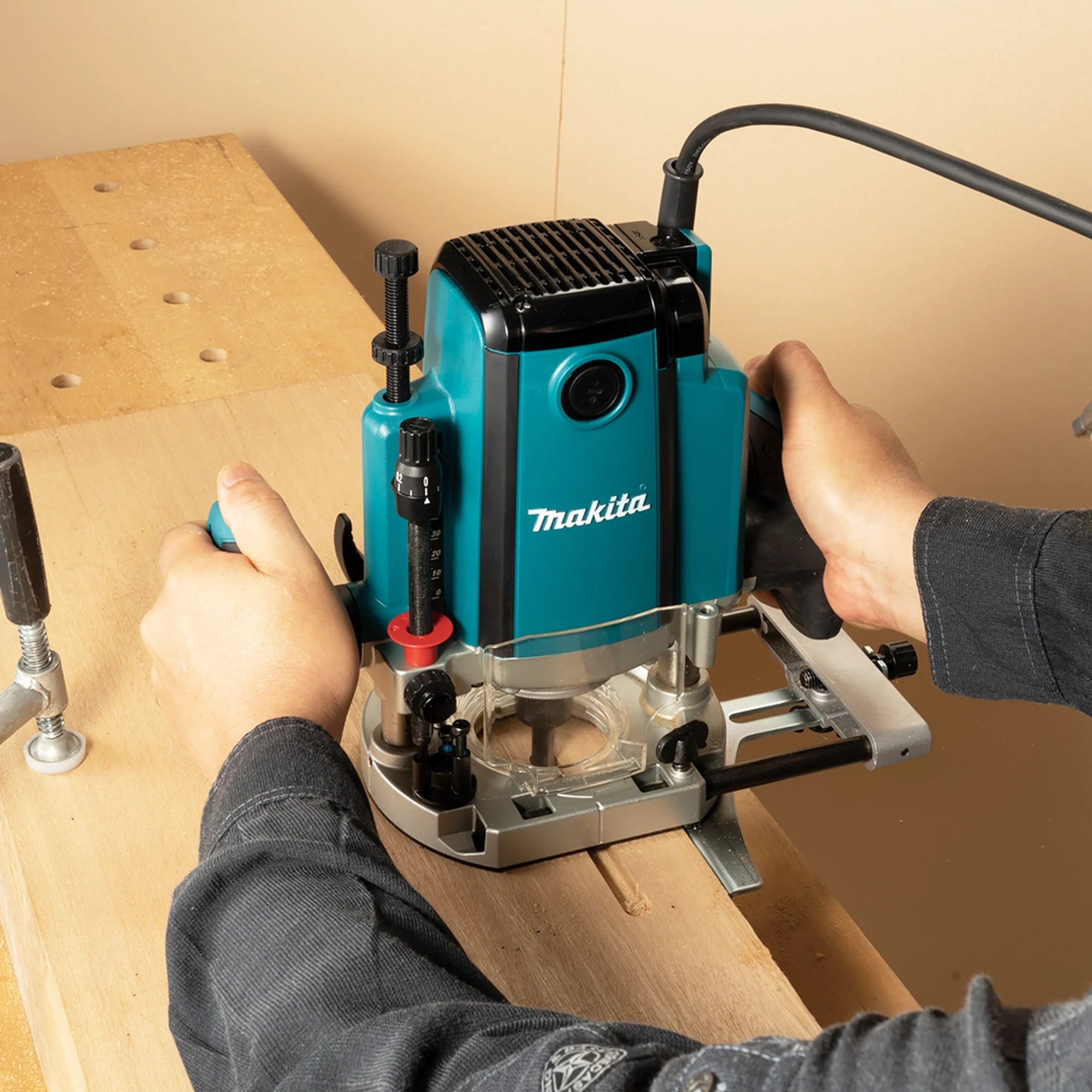 Vertikale Fräsmaschine Makita RP1803FX08 1650 W