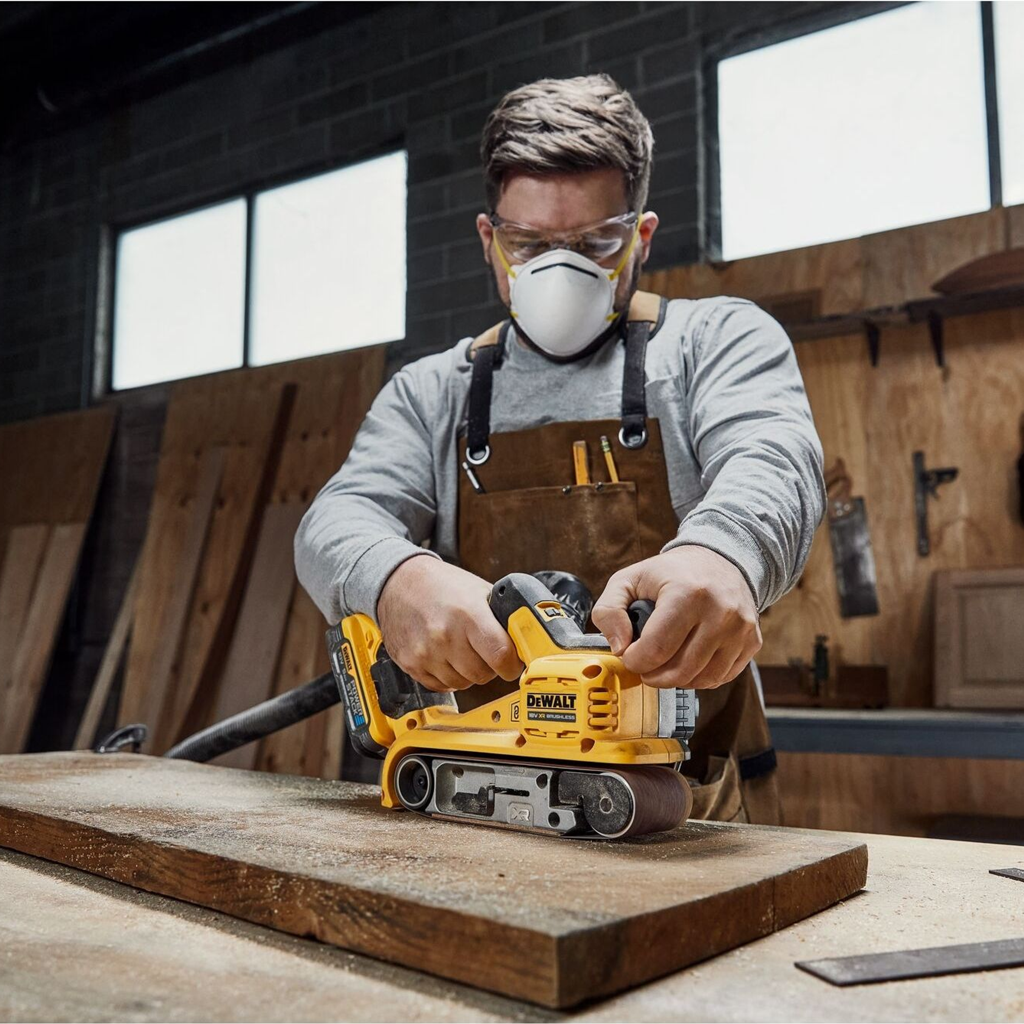 Bandschleifer Dewalt DCW220NT-XJ 18V