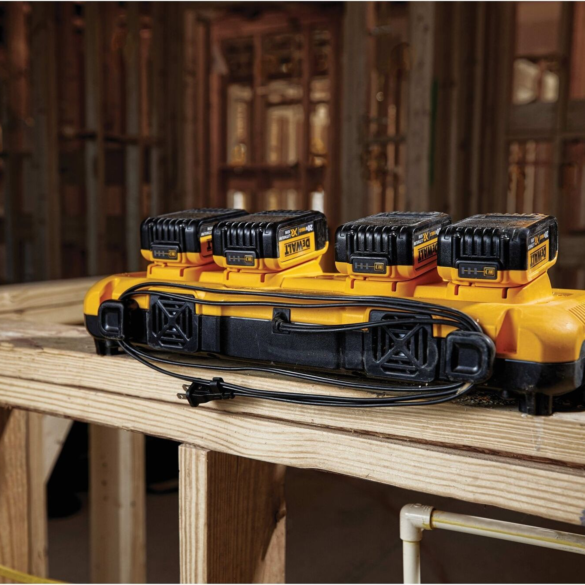 Ladegerät Dewalt DCB104-QW