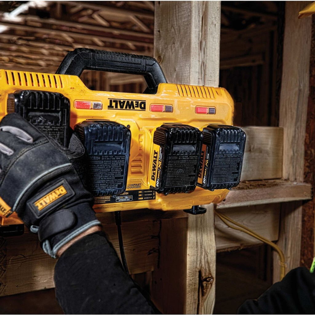 Ladegerät Dewalt DCB104-QW