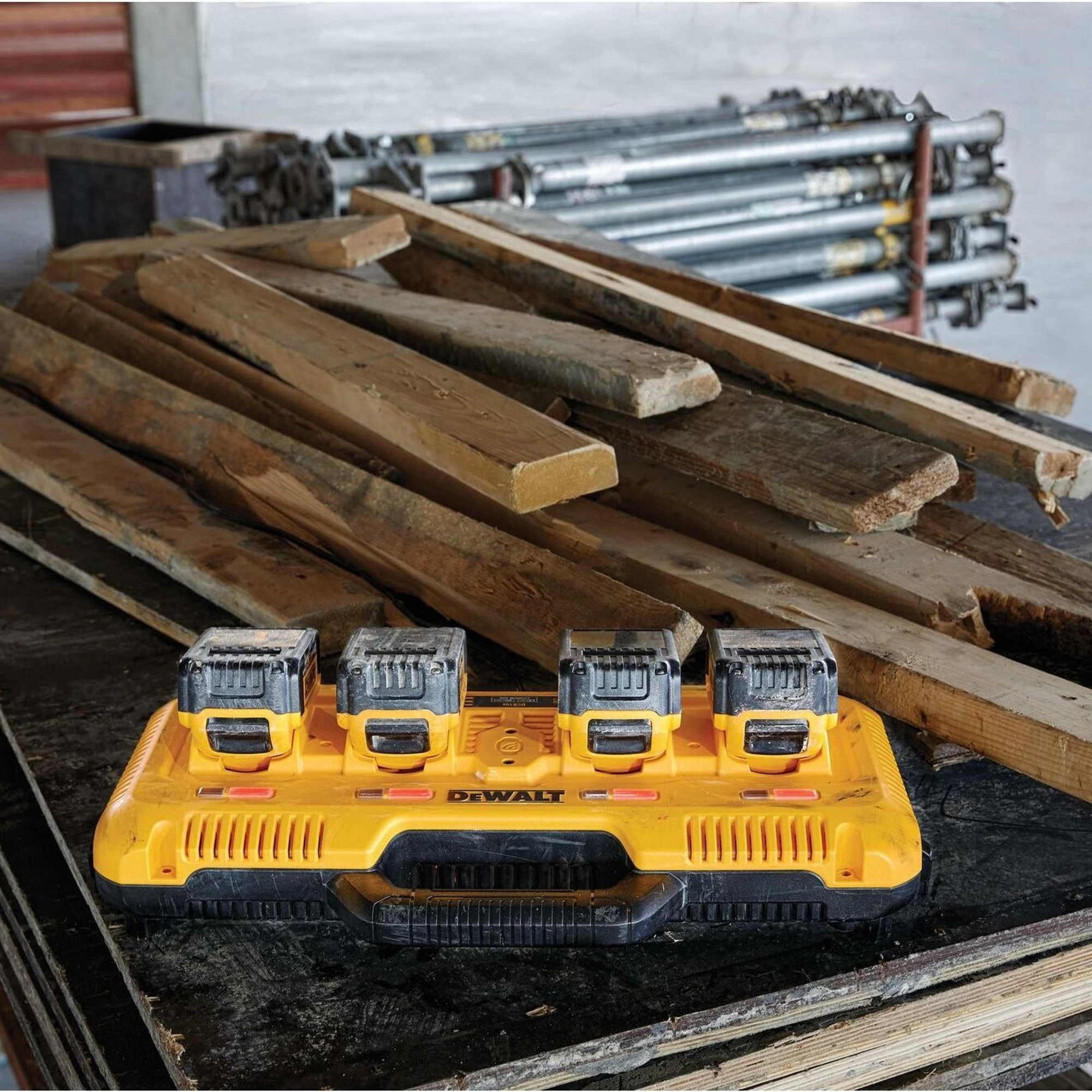 Ladegerät Dewalt DCB104-QW