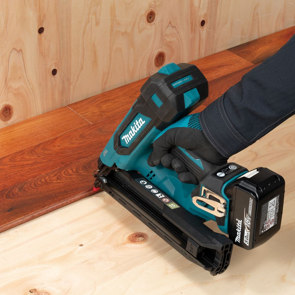Nagler Makita DBN620ZJ 18V