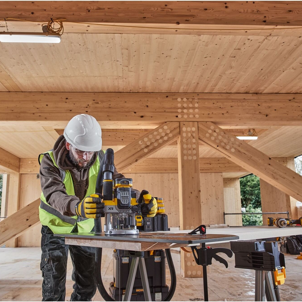 Elektrische Fräsmaschine Dewalt DCW620NT-XJ 18V
