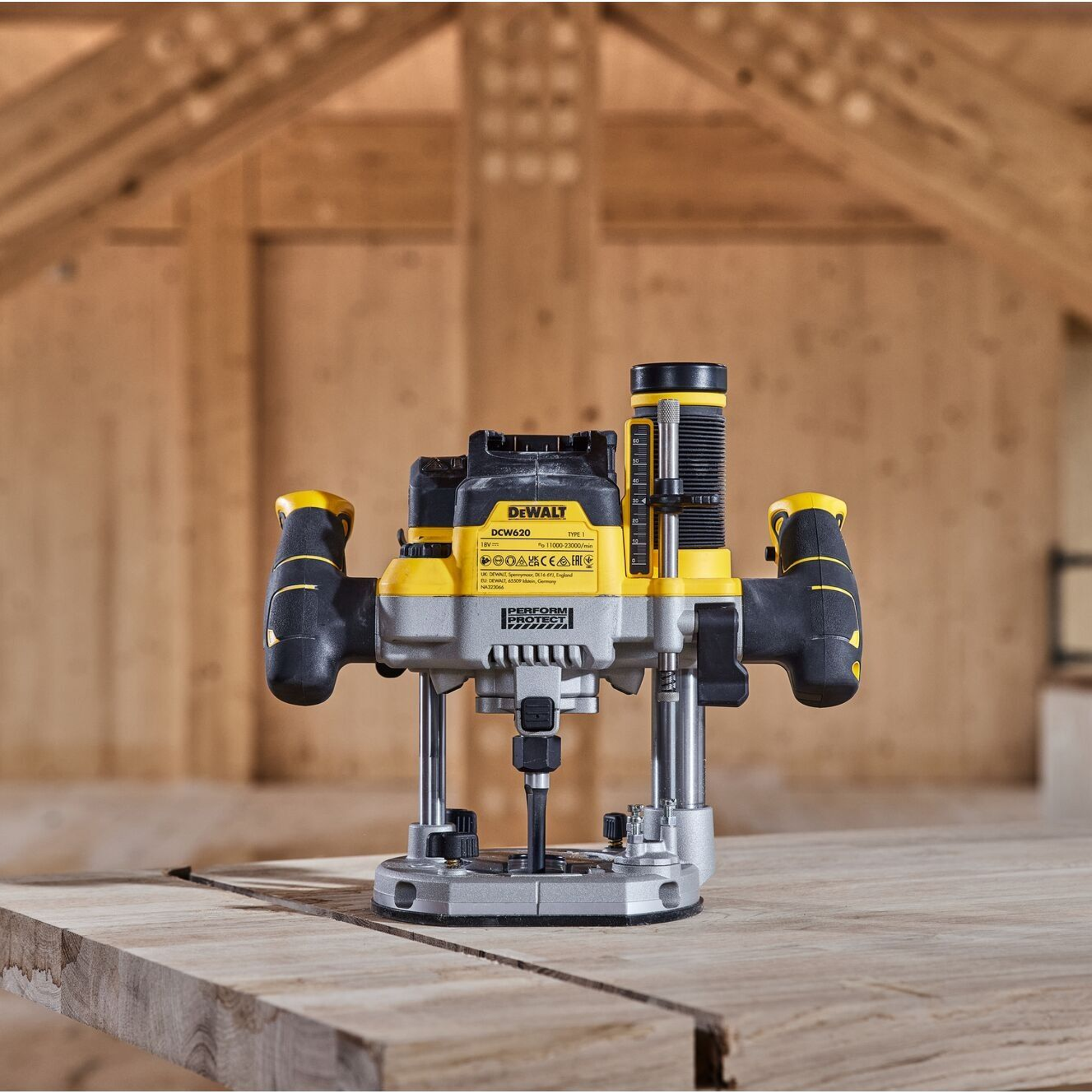 Elektrische Fräsmaschine Dewalt DCW620NT-XJ 18V