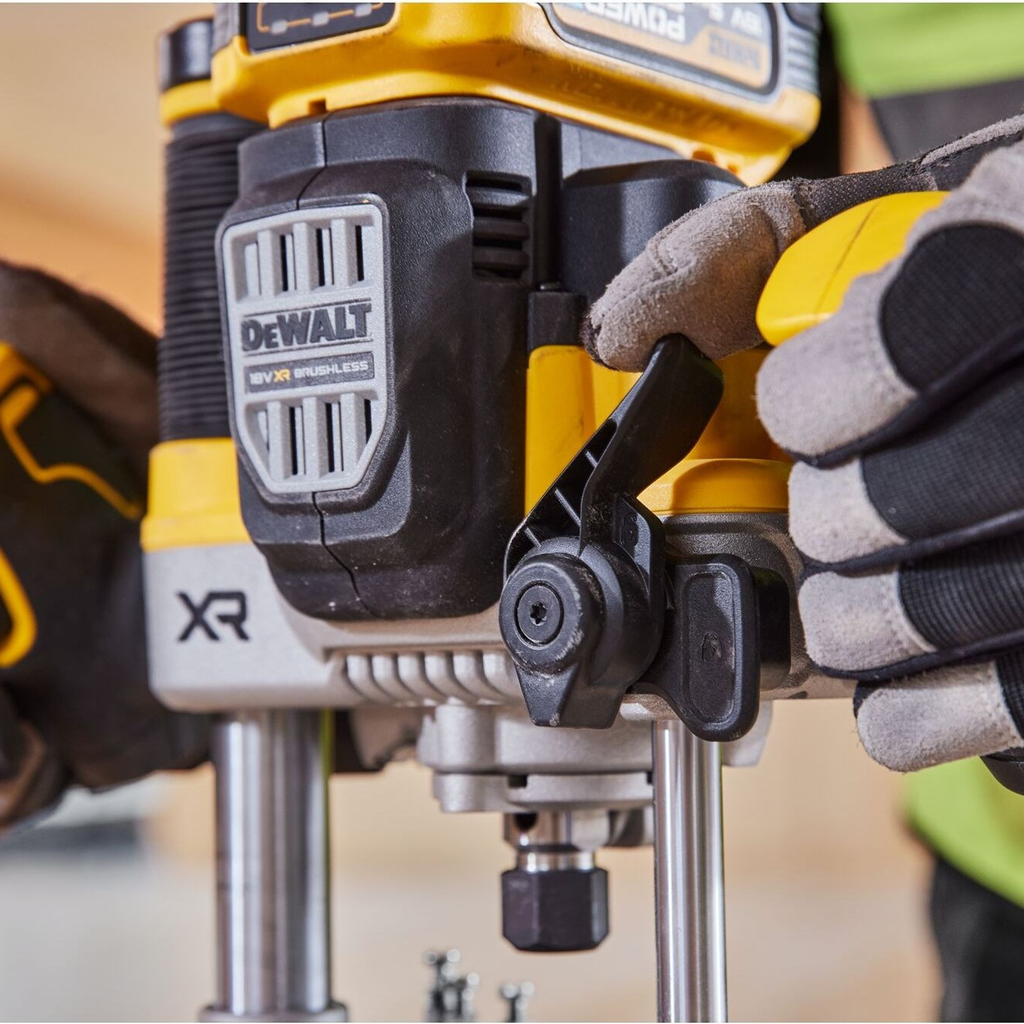 Elektrische Fräsmaschine Dewalt DCW620NT-XJ 18V