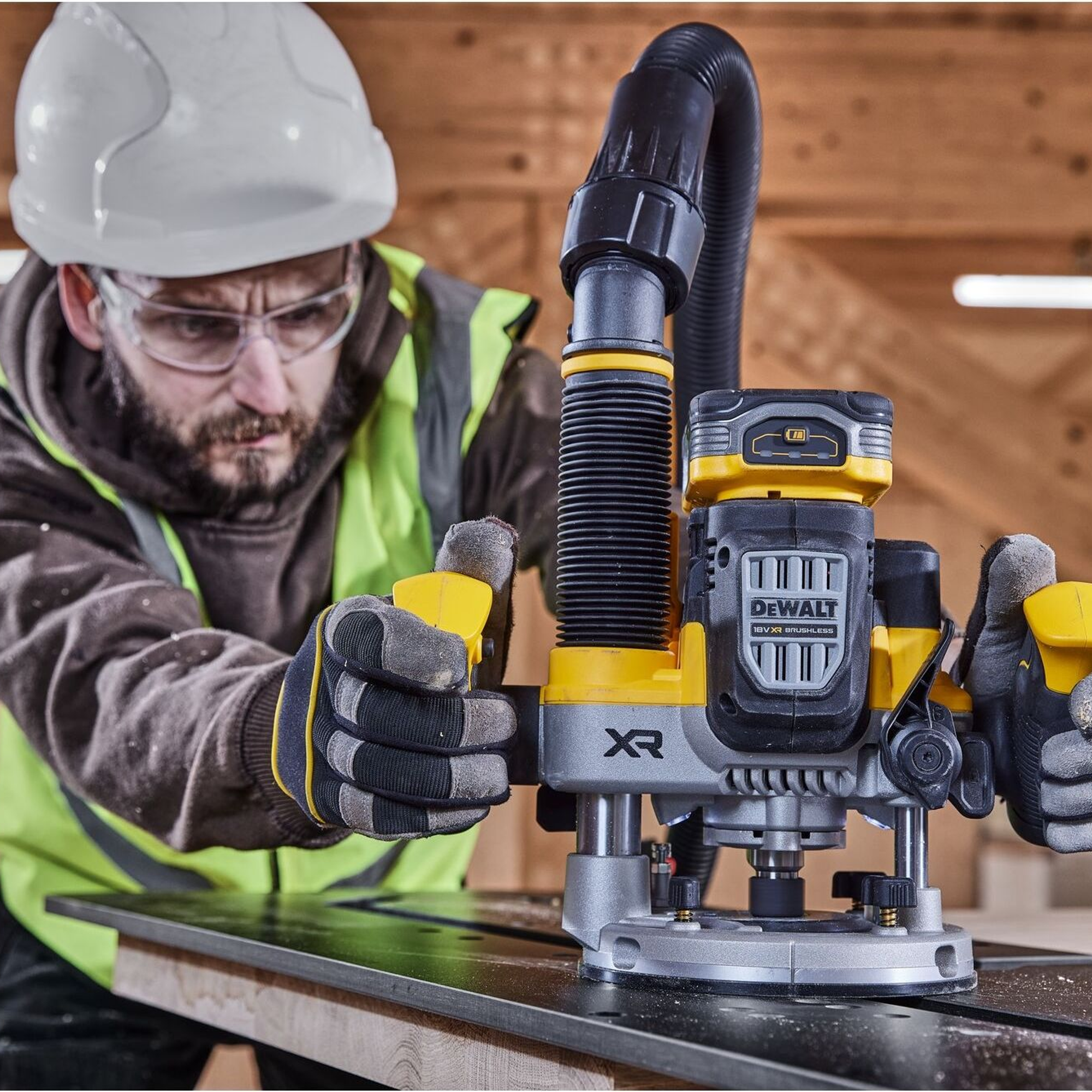 Elektrische Fräsmaschine Dewalt DCW620NT-XJ 18V