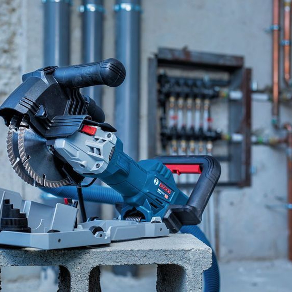 Fräsmaschine Bosch Professioneller GNF20-40 PRO 2000W