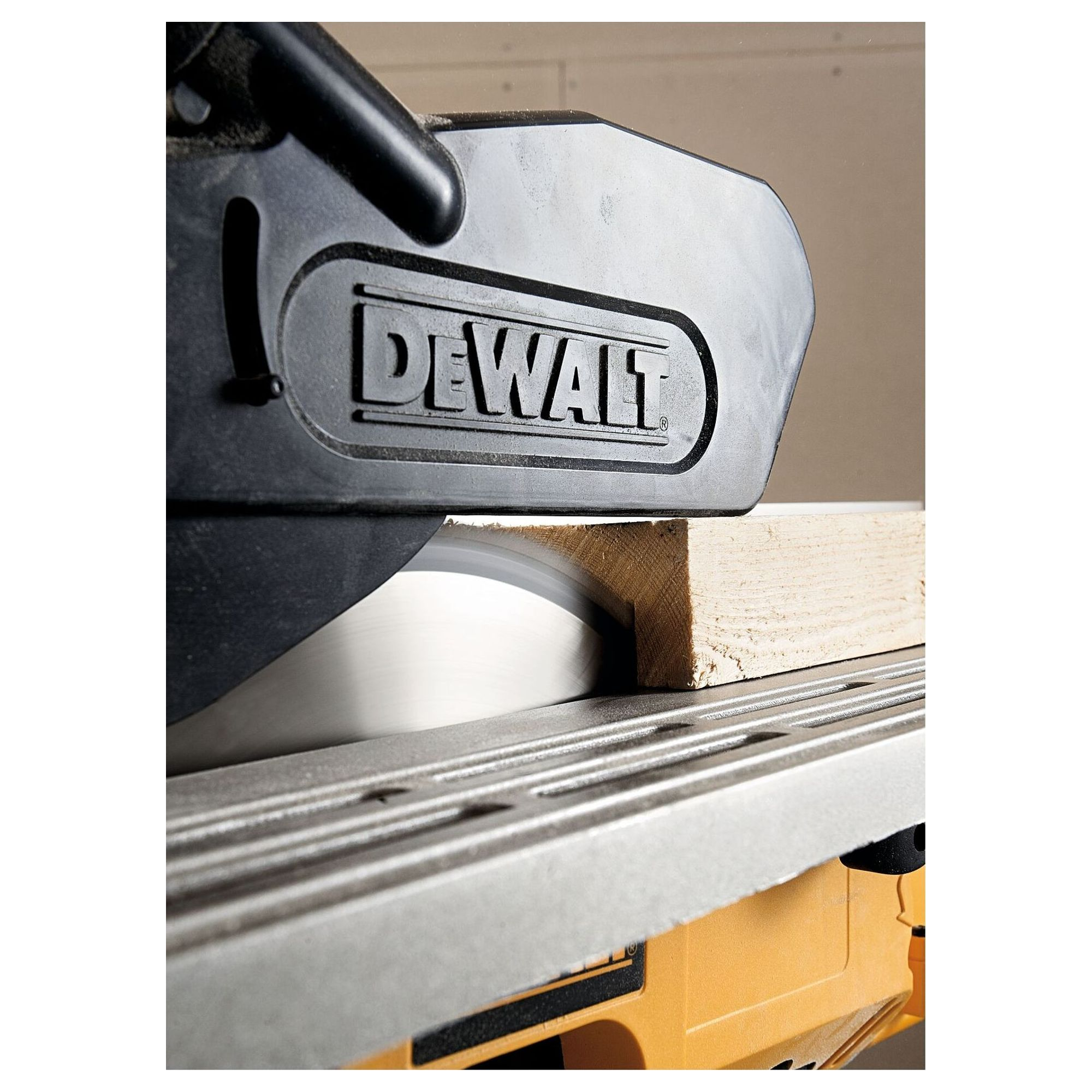 Gehrungssäge Dewalt D27113-QS 1600W