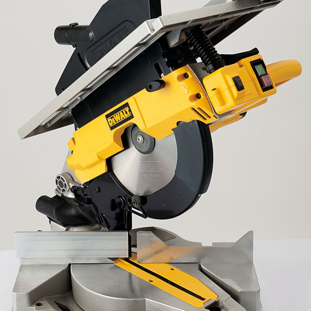 Gehrungssäge Dewalt D27113-QS 1600W