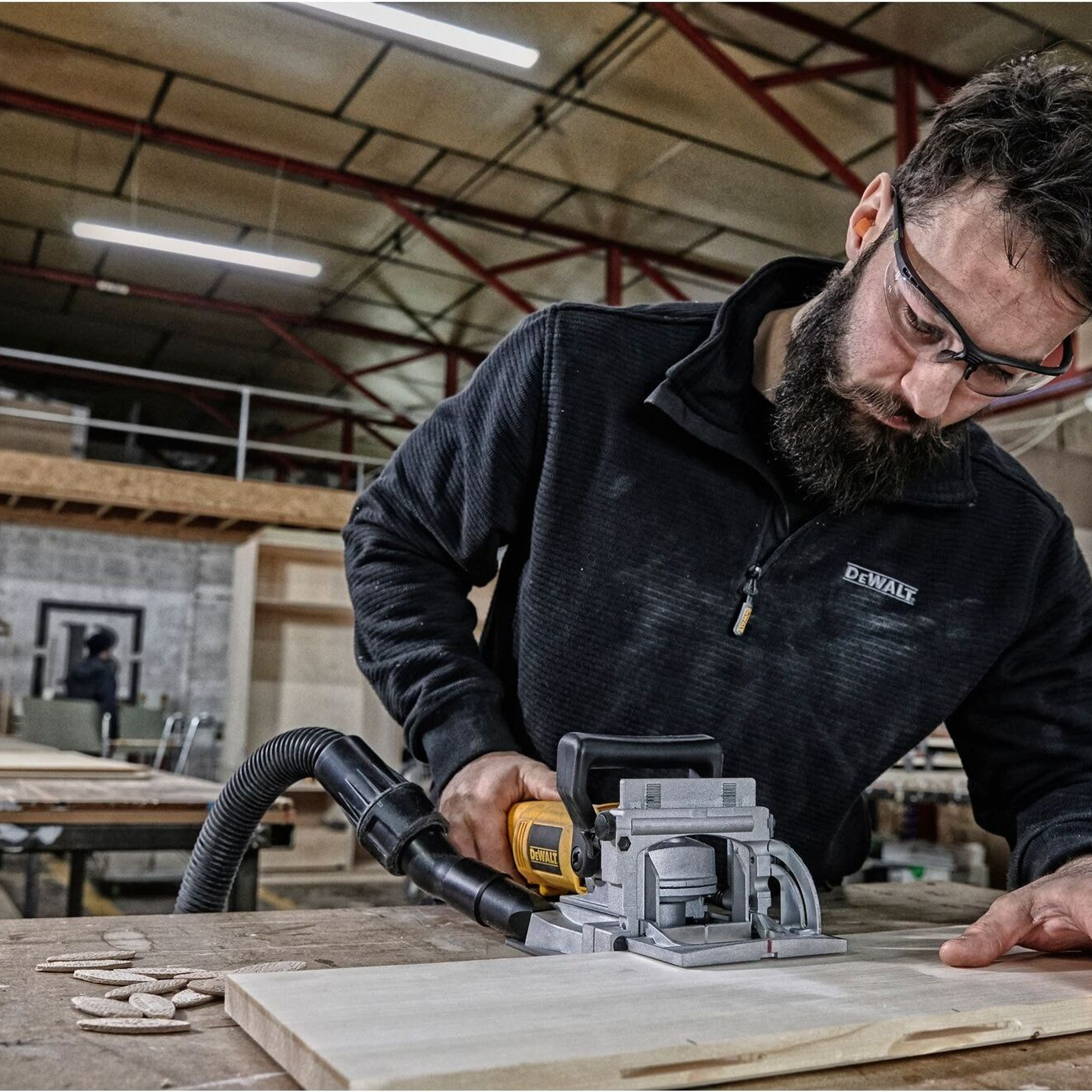 Fräsmaschine Dewalt DW682K-QS 600W