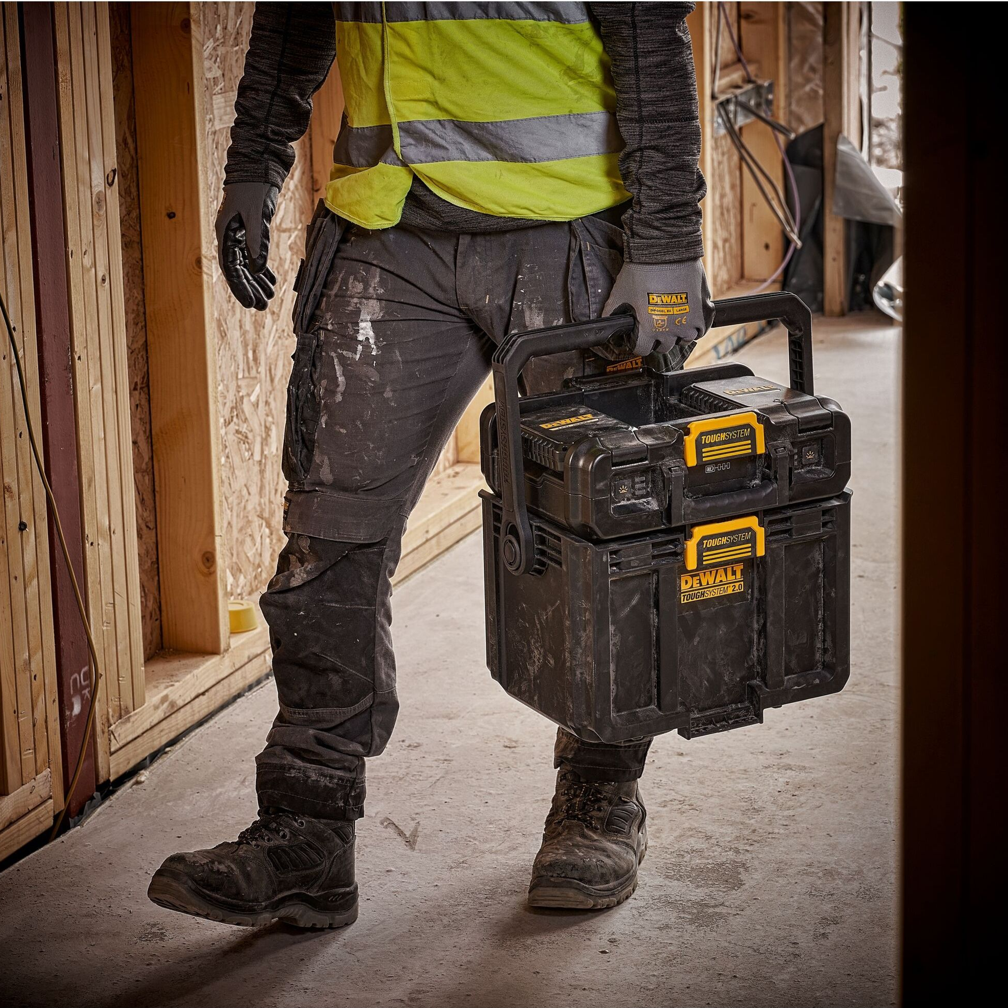 Leuchtturm auf der Baustelle Dewalt DWST08061-1 ToughSystem 2.0 18V