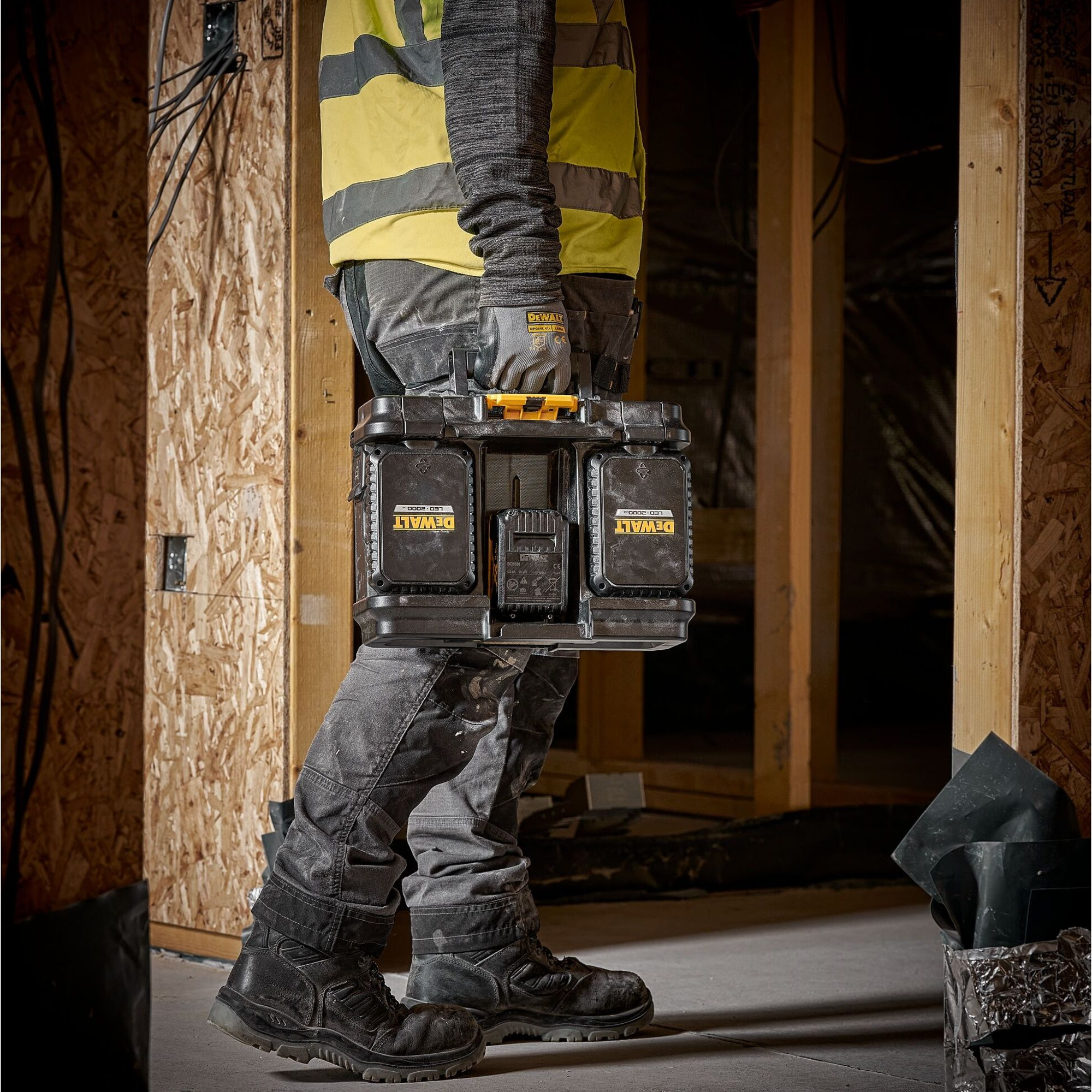 Leuchtturm auf der Baustelle Dewalt DWST08061-1 ToughSystem 2.0 18V