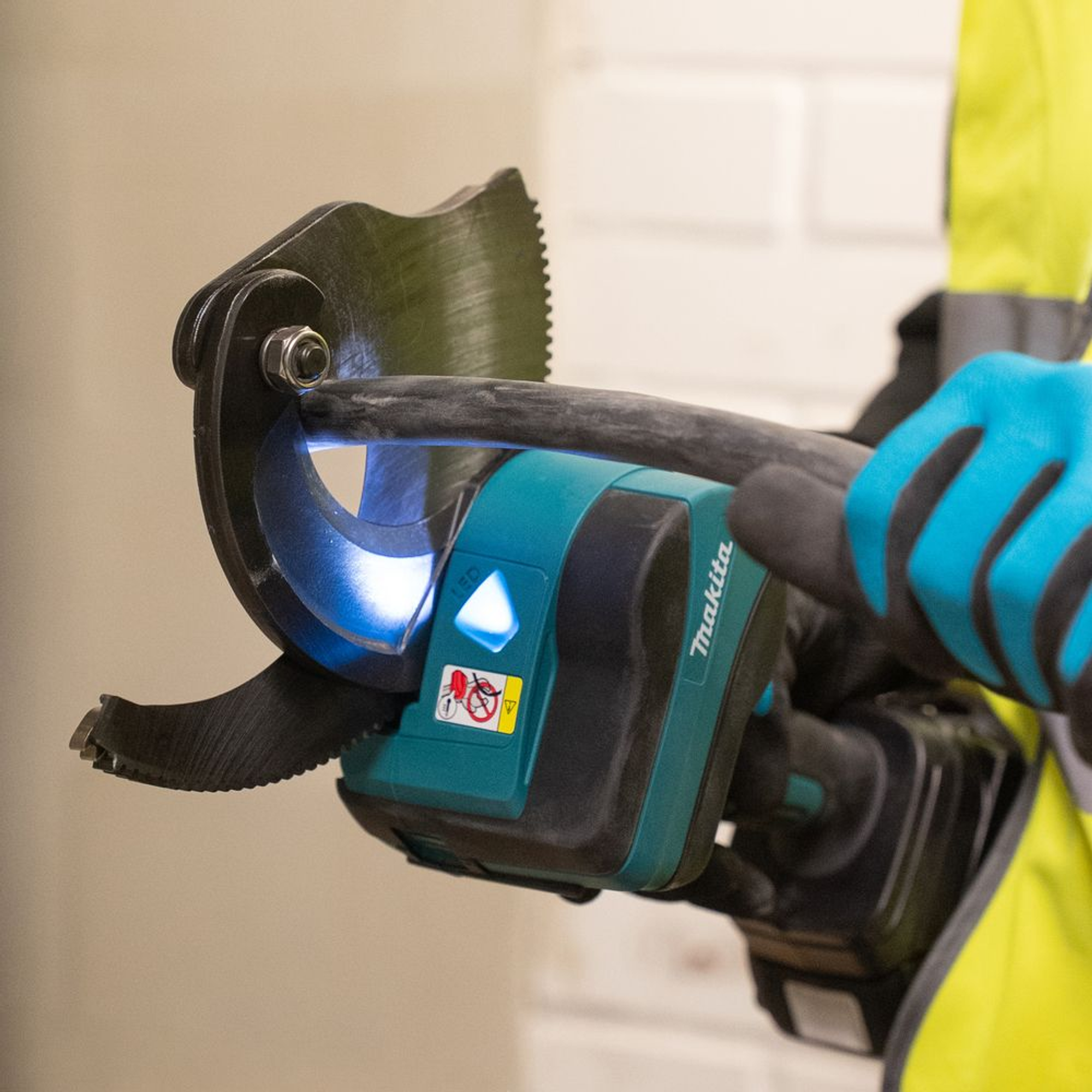 Kabelschneider Makita DTC102ZK 18V