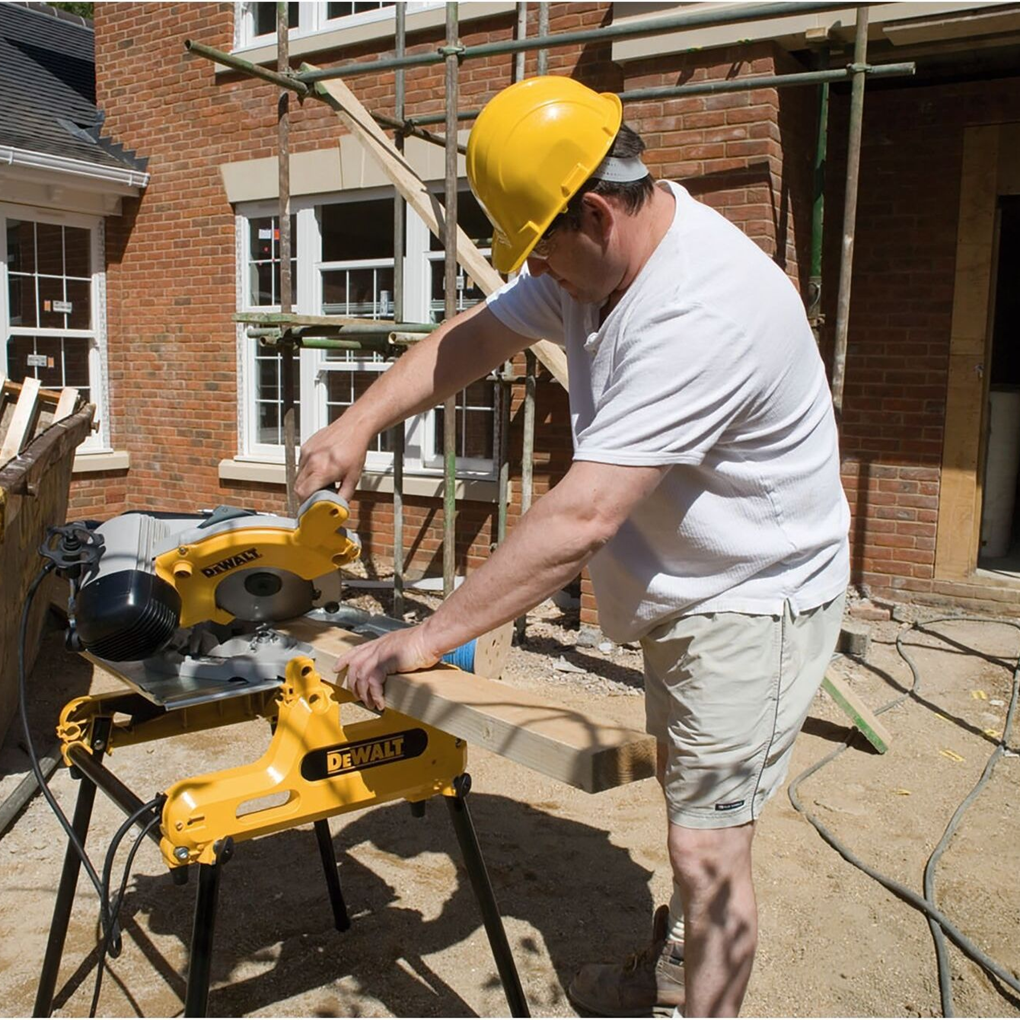 Kombinierte Säge Dewalt DW743N-QS 250mm 1550W