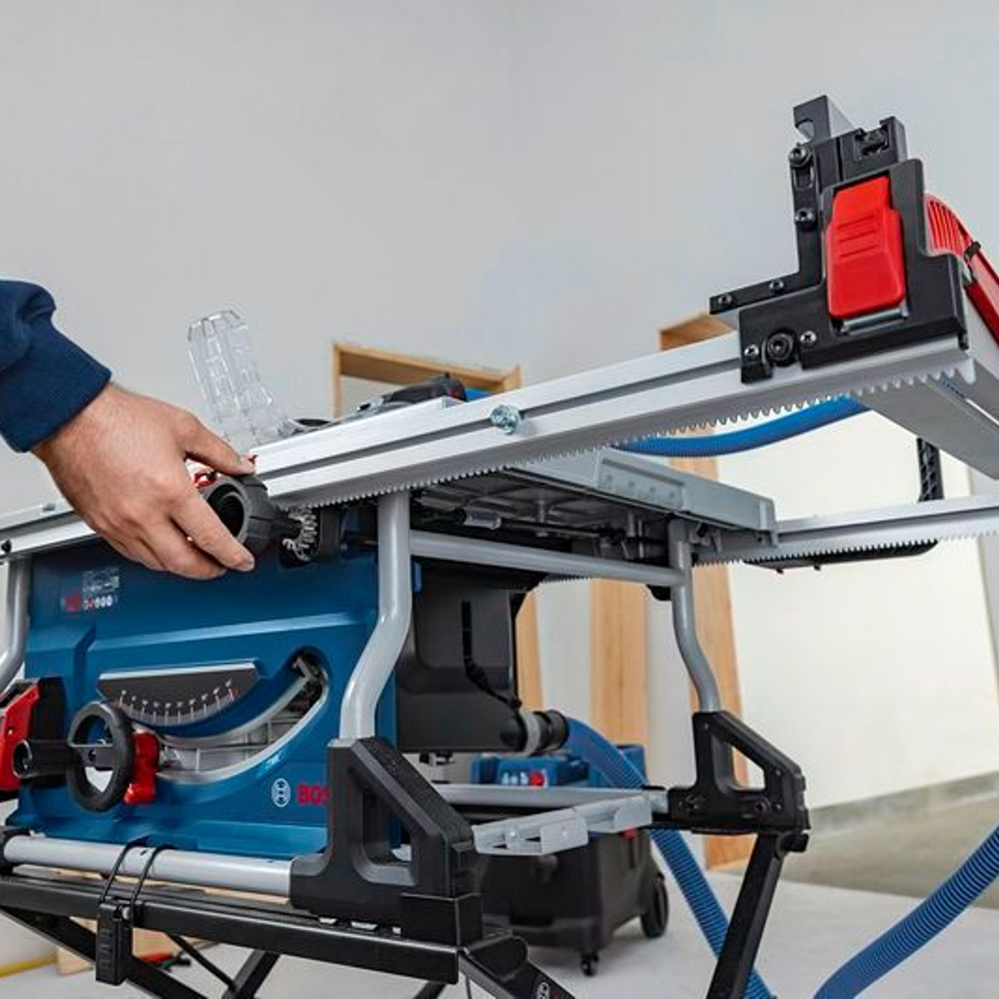 Sägebank Bosch Professioneller GTS100-254 PRO 2200W