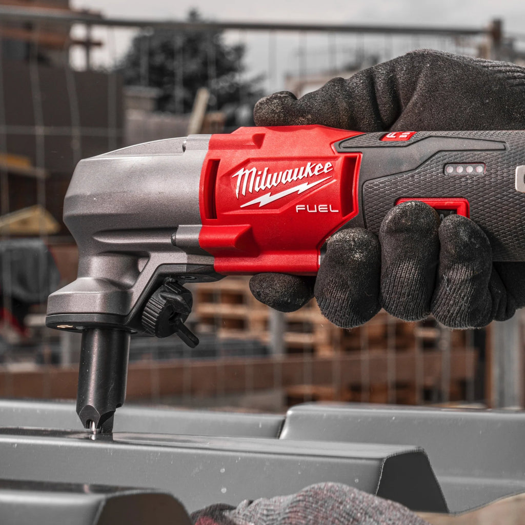 Nagetier Milwaukee M12 FNB16 12V