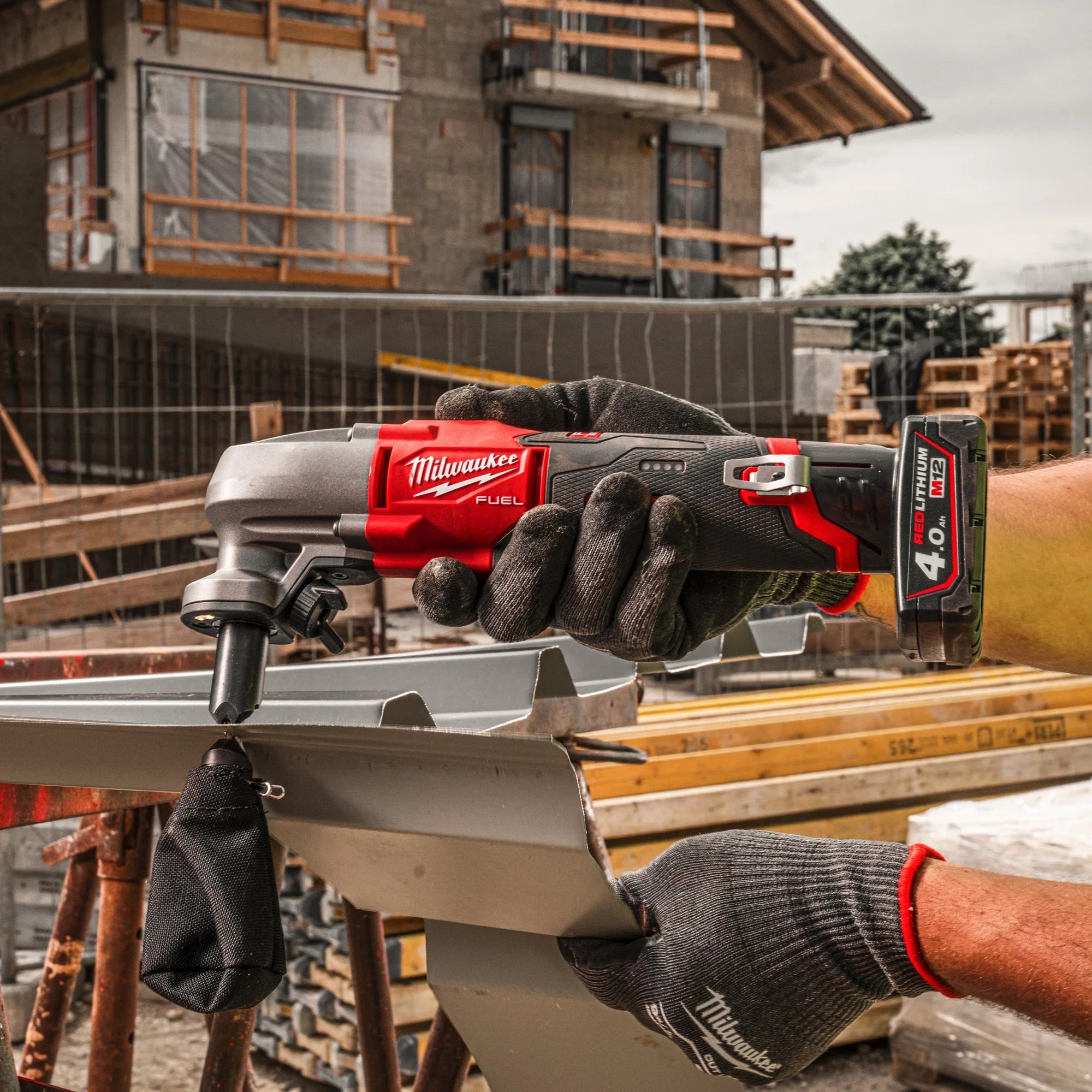 Nagetier Milwaukee M12 FNB16 12V