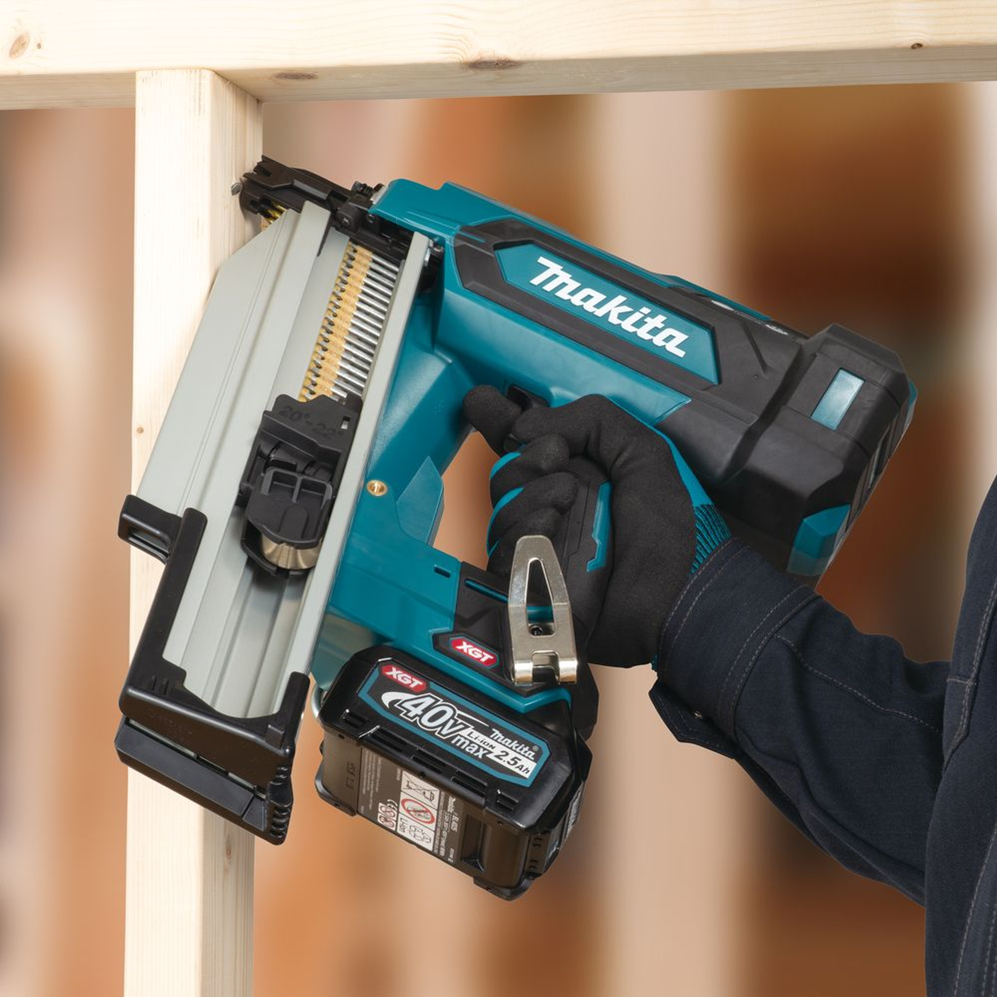 Nagler Makita BN002GD201 40V 2,5Ah