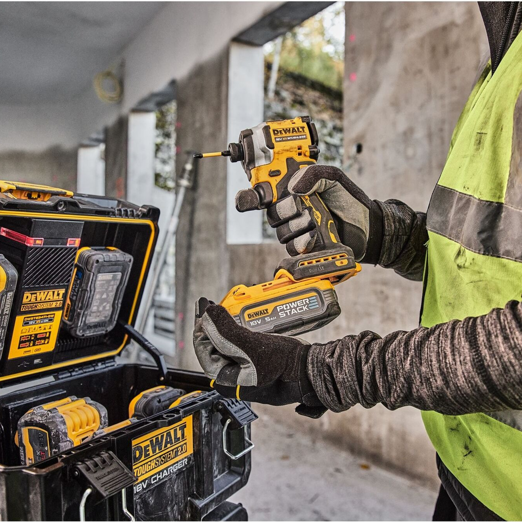 Doppelladegerät Dewalt DWST83471-QW ToughSystem 2.0
