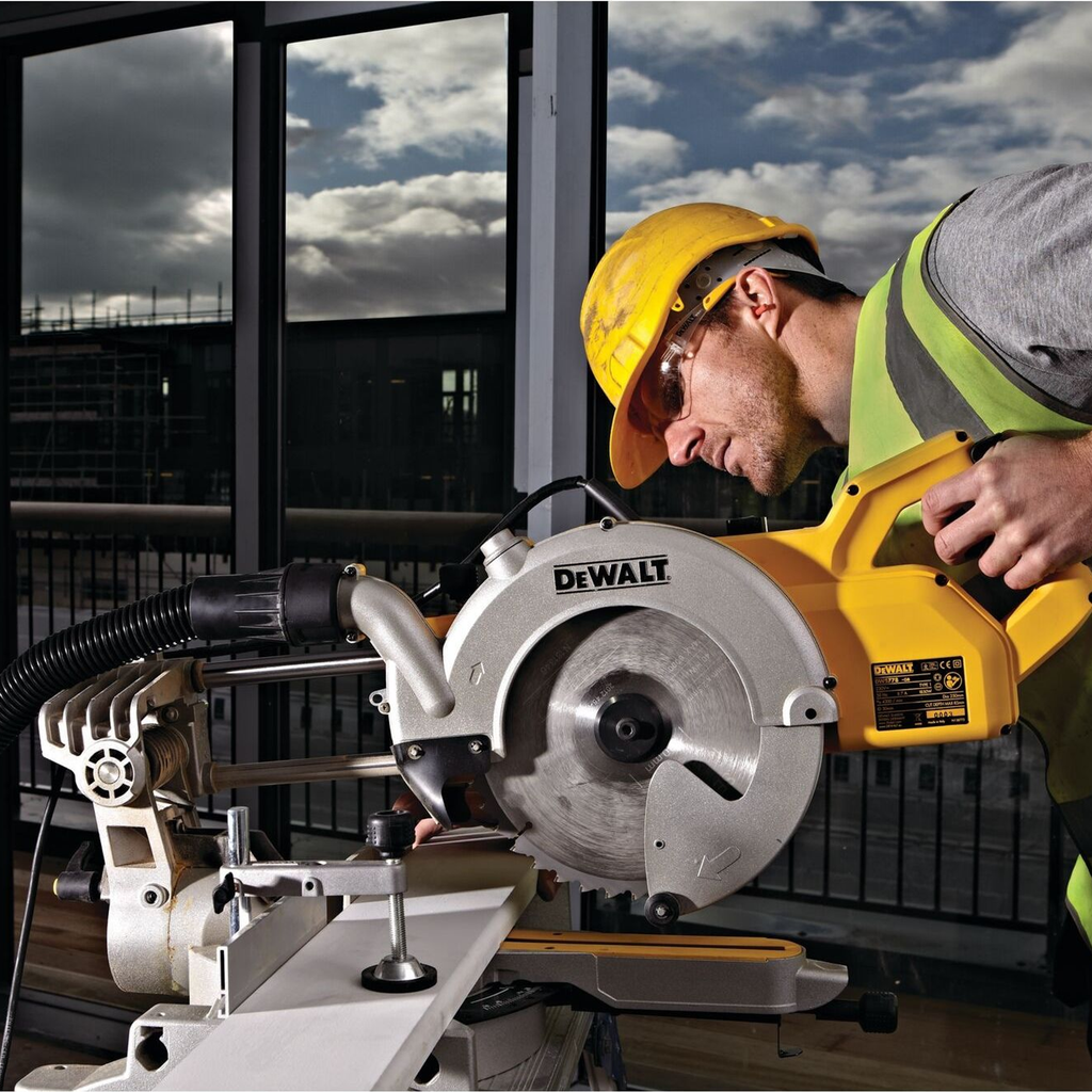 Gehrungssäge Dewalt DWS778-QS 1850W