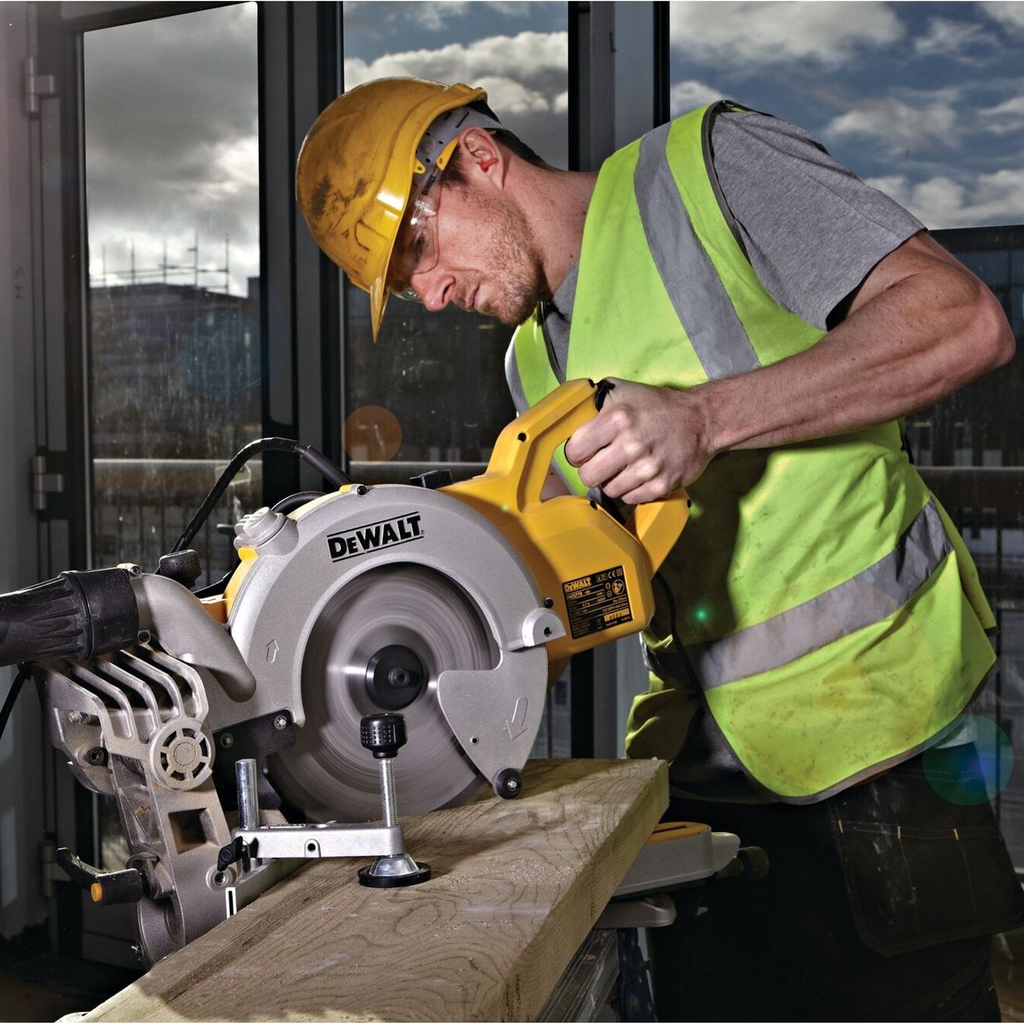 Gehrungssäge Dewalt DWS778-QS 1850W