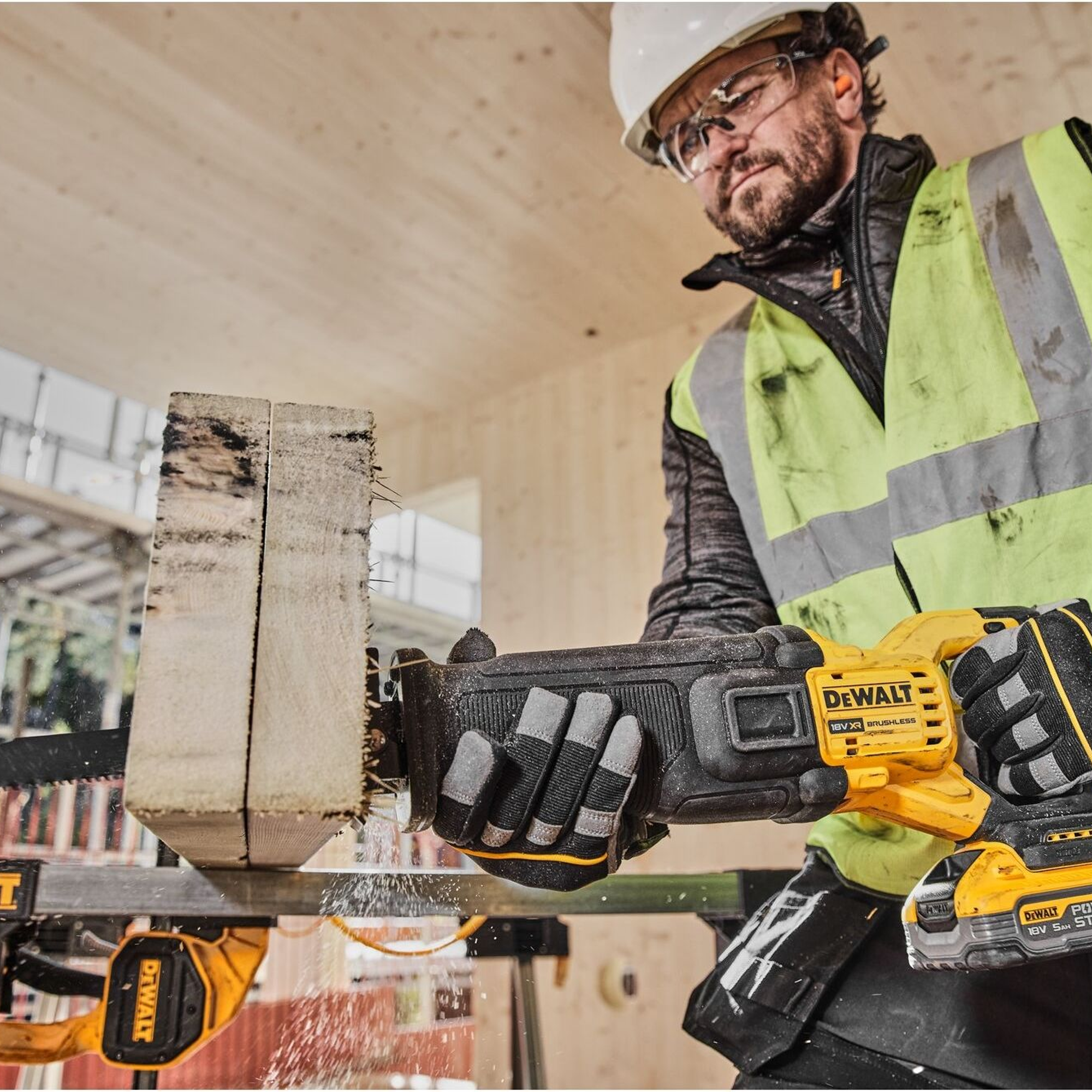 Universalsäge Dewalt DCS386H2T-QW 18V 5Ah Bürstenlos