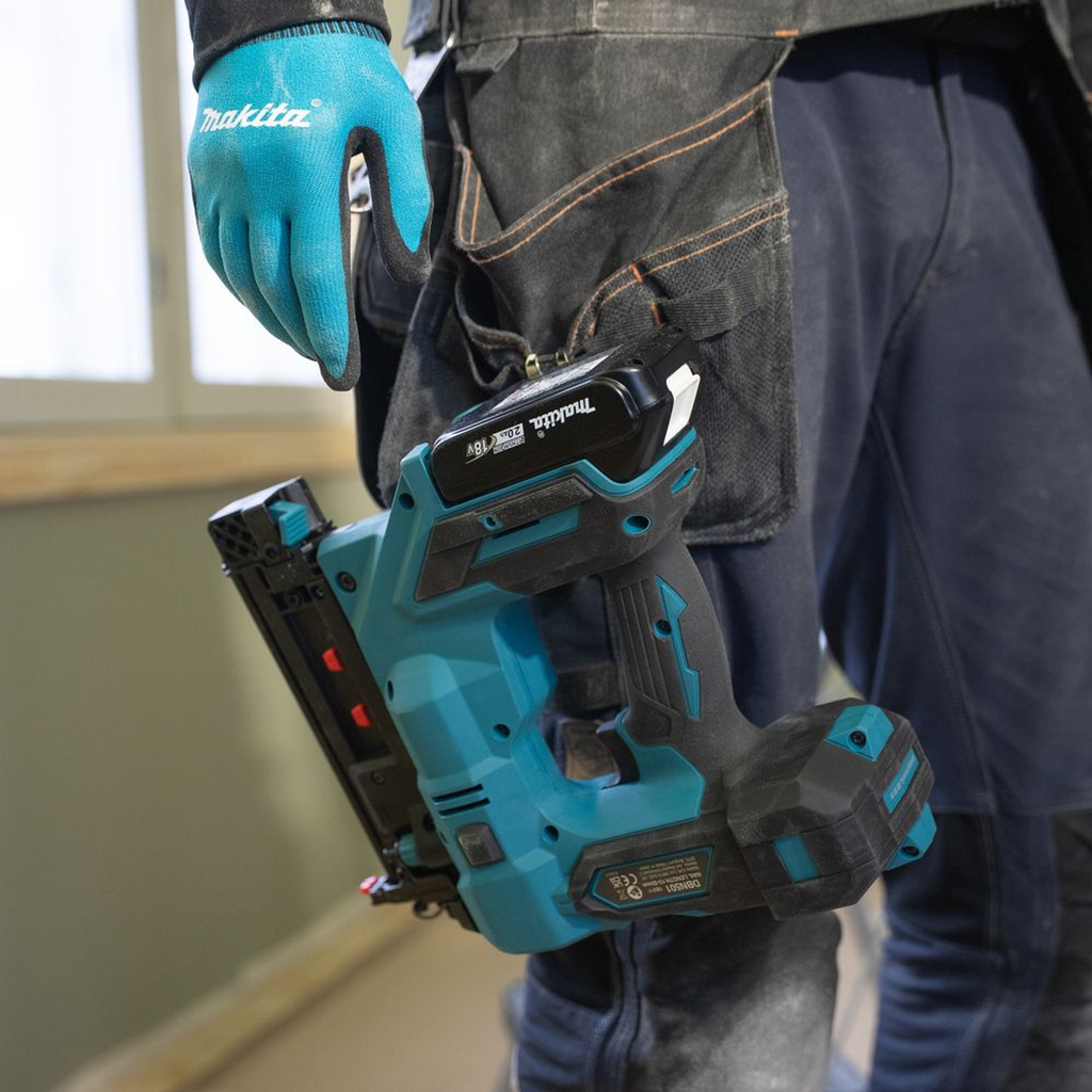 Nagler Makita DBN501ZJ 18V
