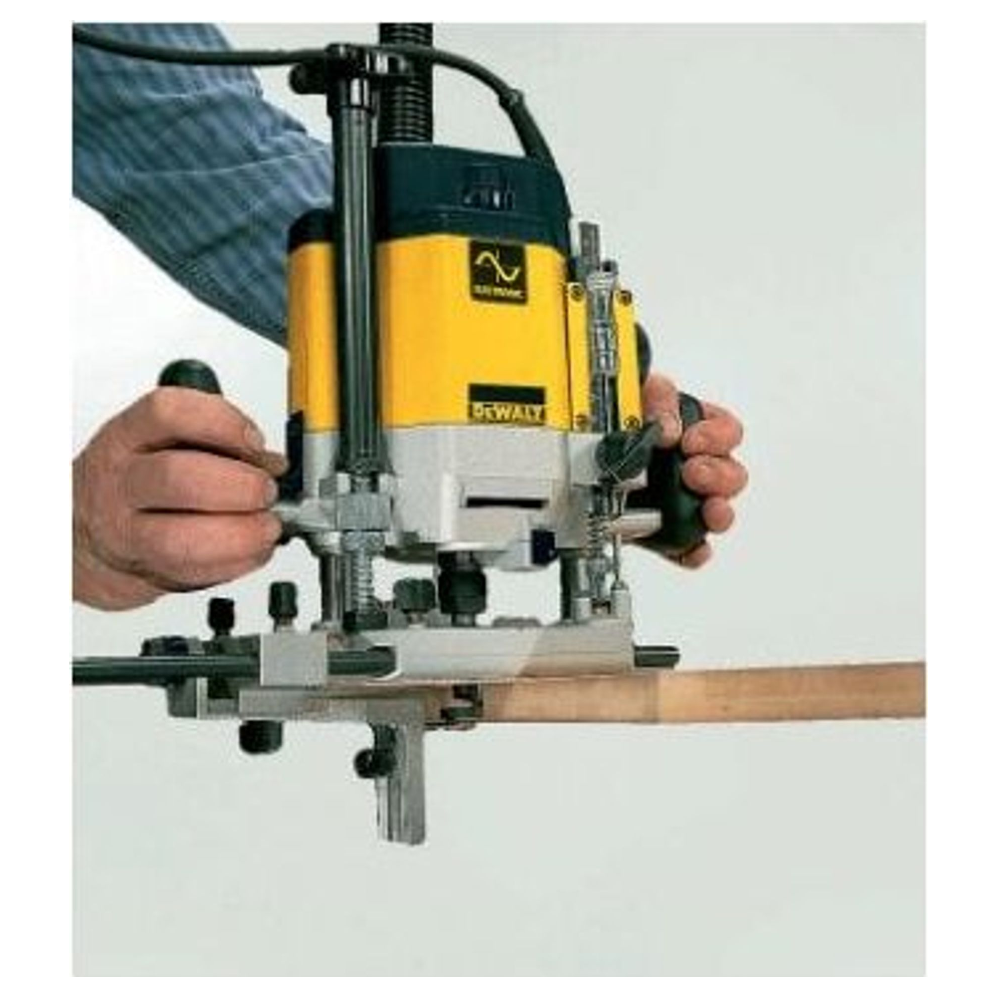 Elektrische Fräsmaschine Dewalt DW625E-QS 2000W